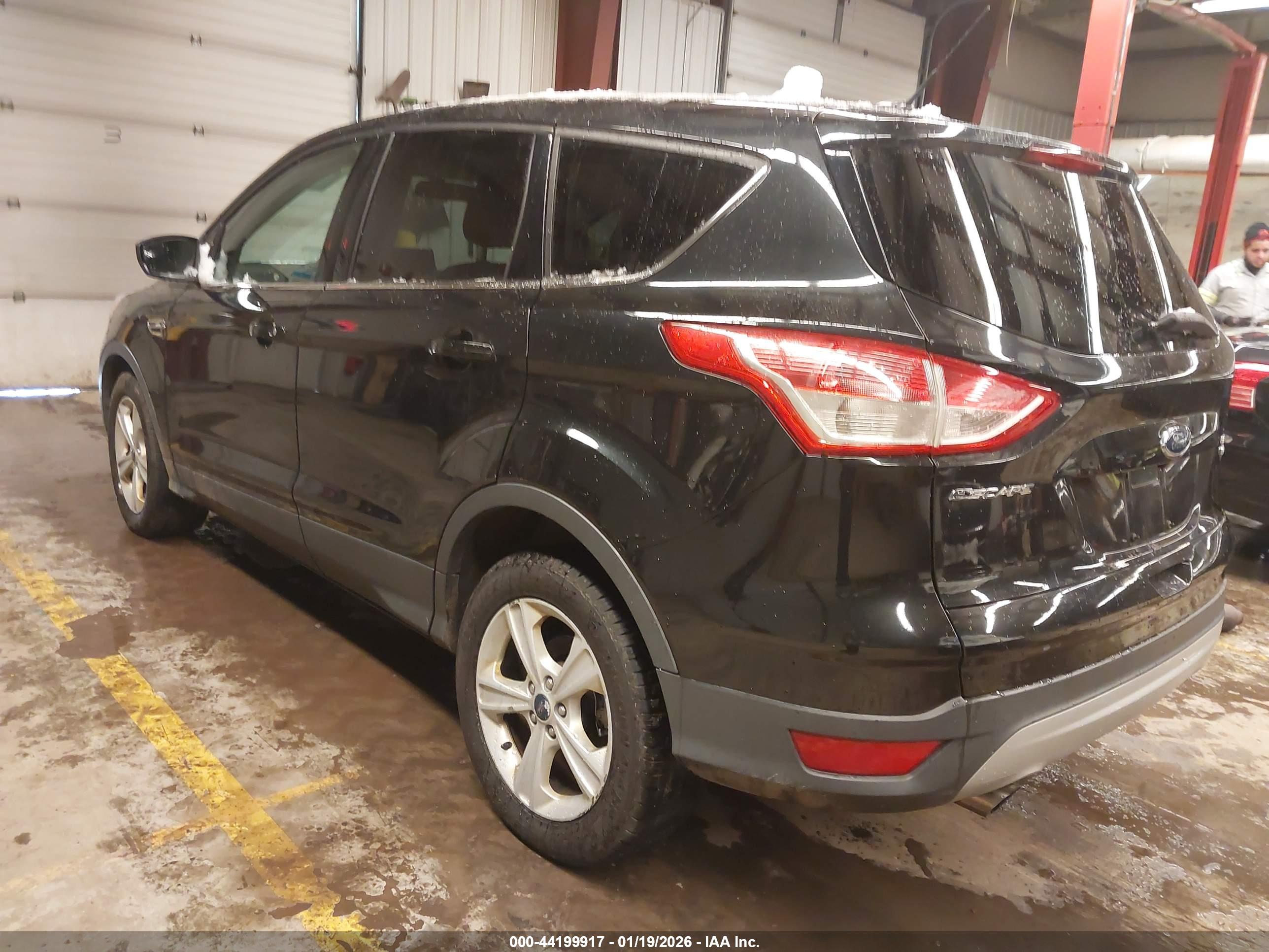 FORD ESCAPE image 3