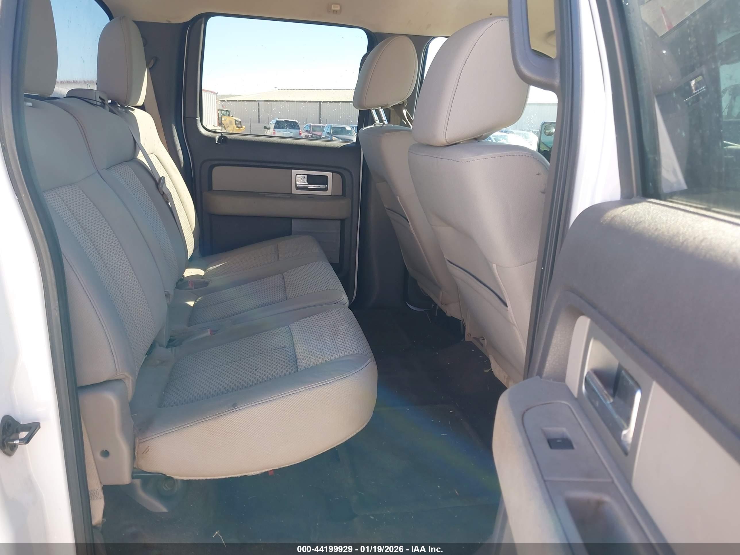 FORD F-150 image 8
