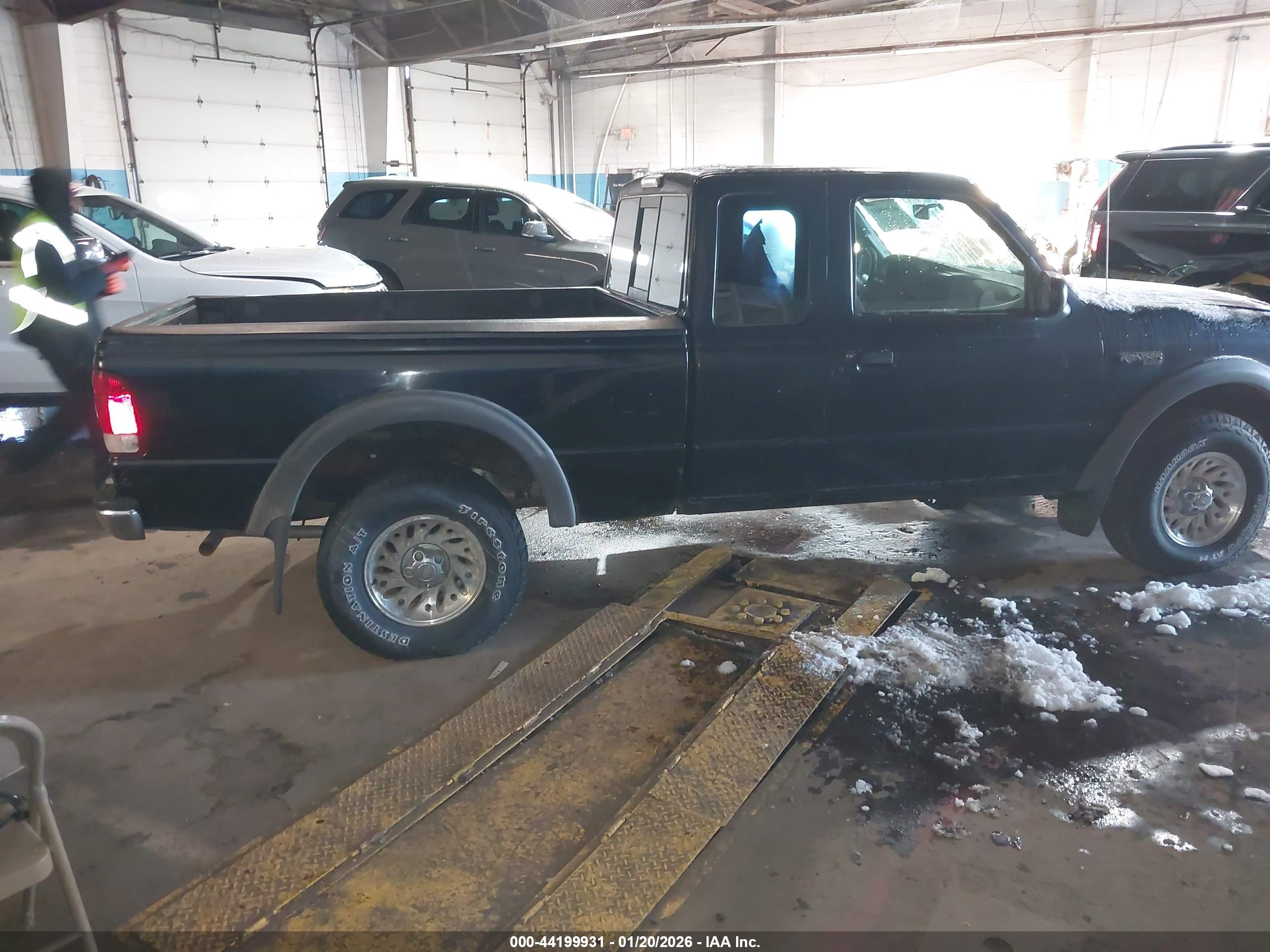 FORD RANGER image 4
