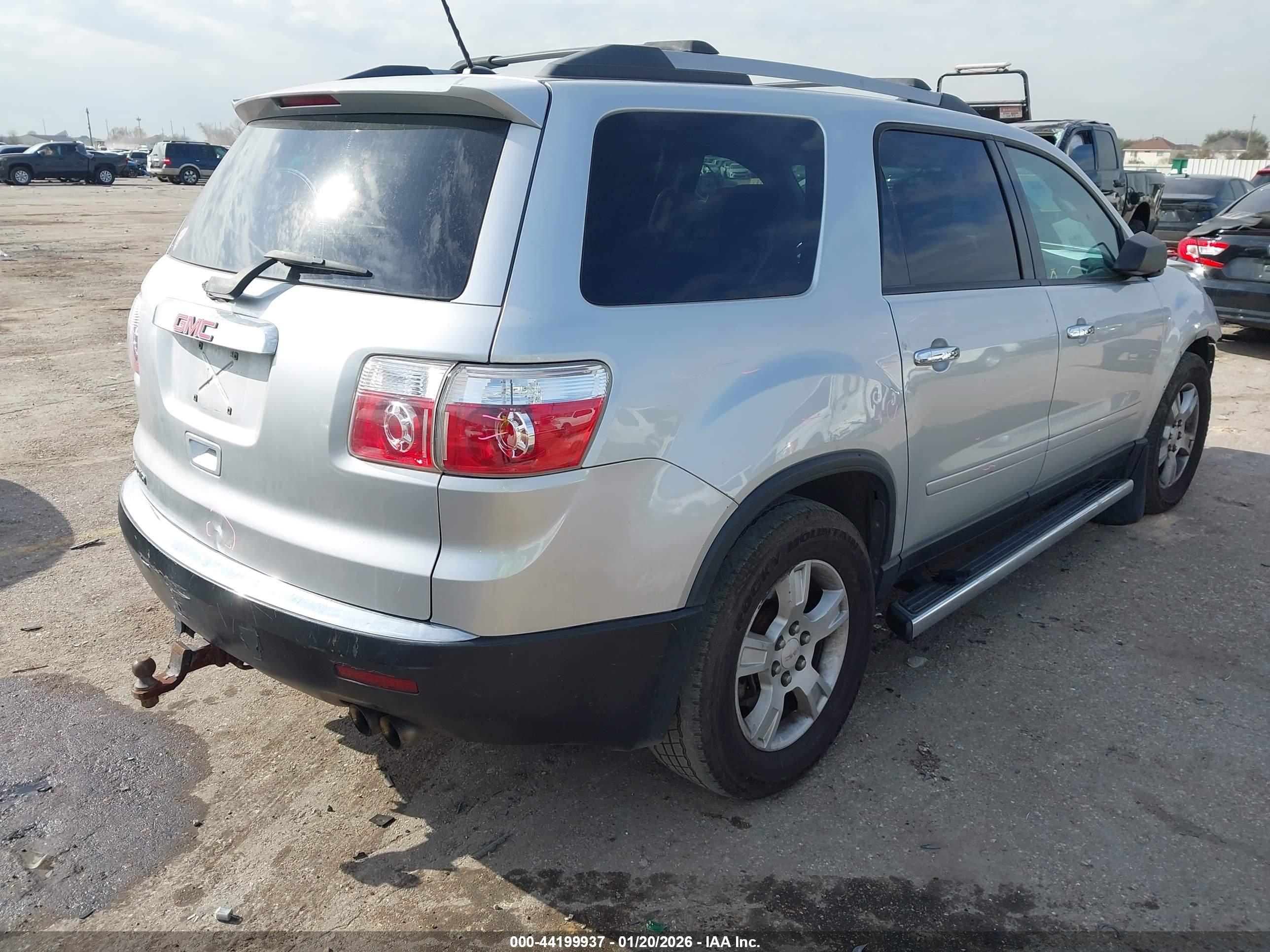 GMC ACADIA image 4