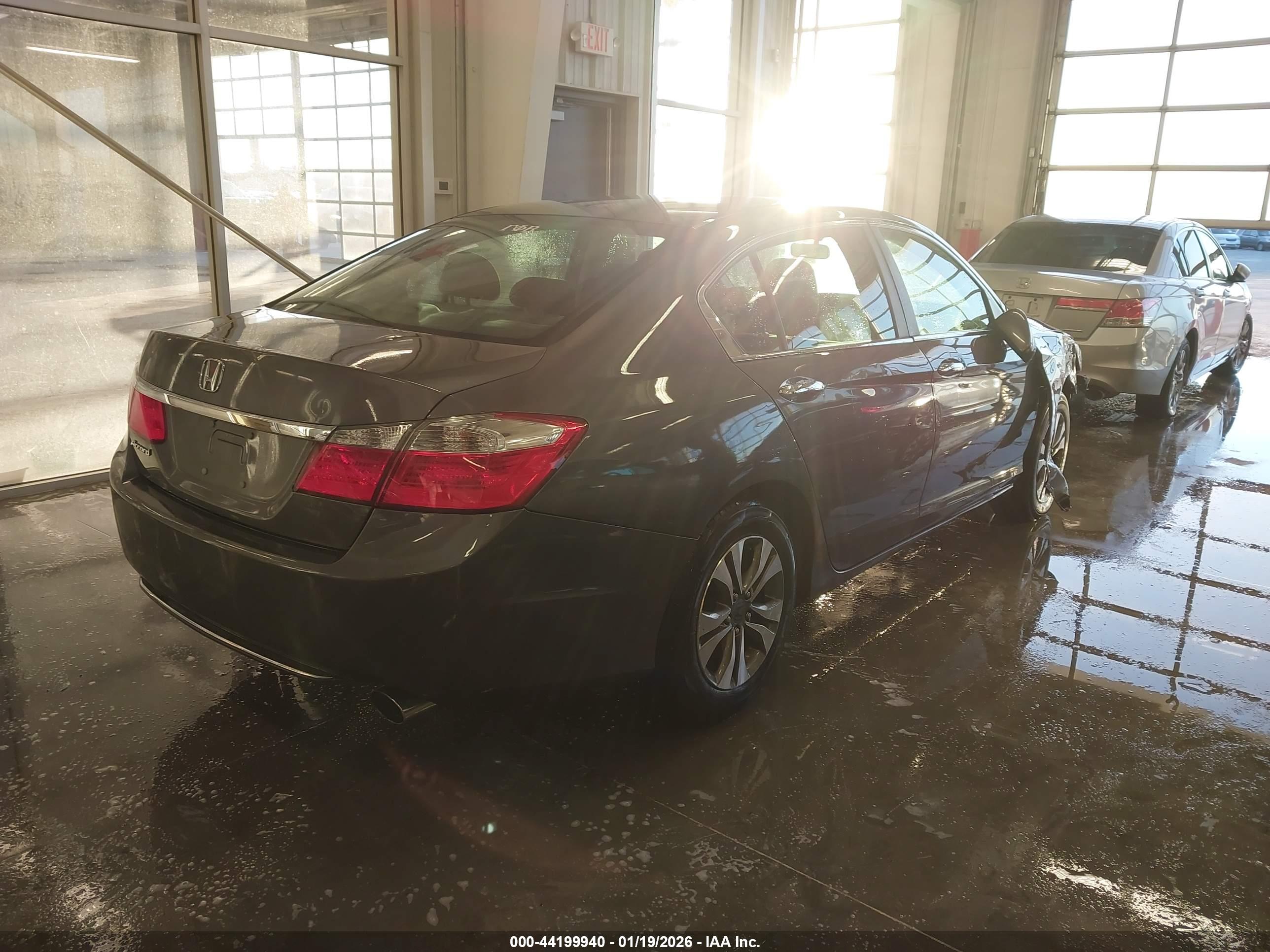 HONDA ACCORD image 4