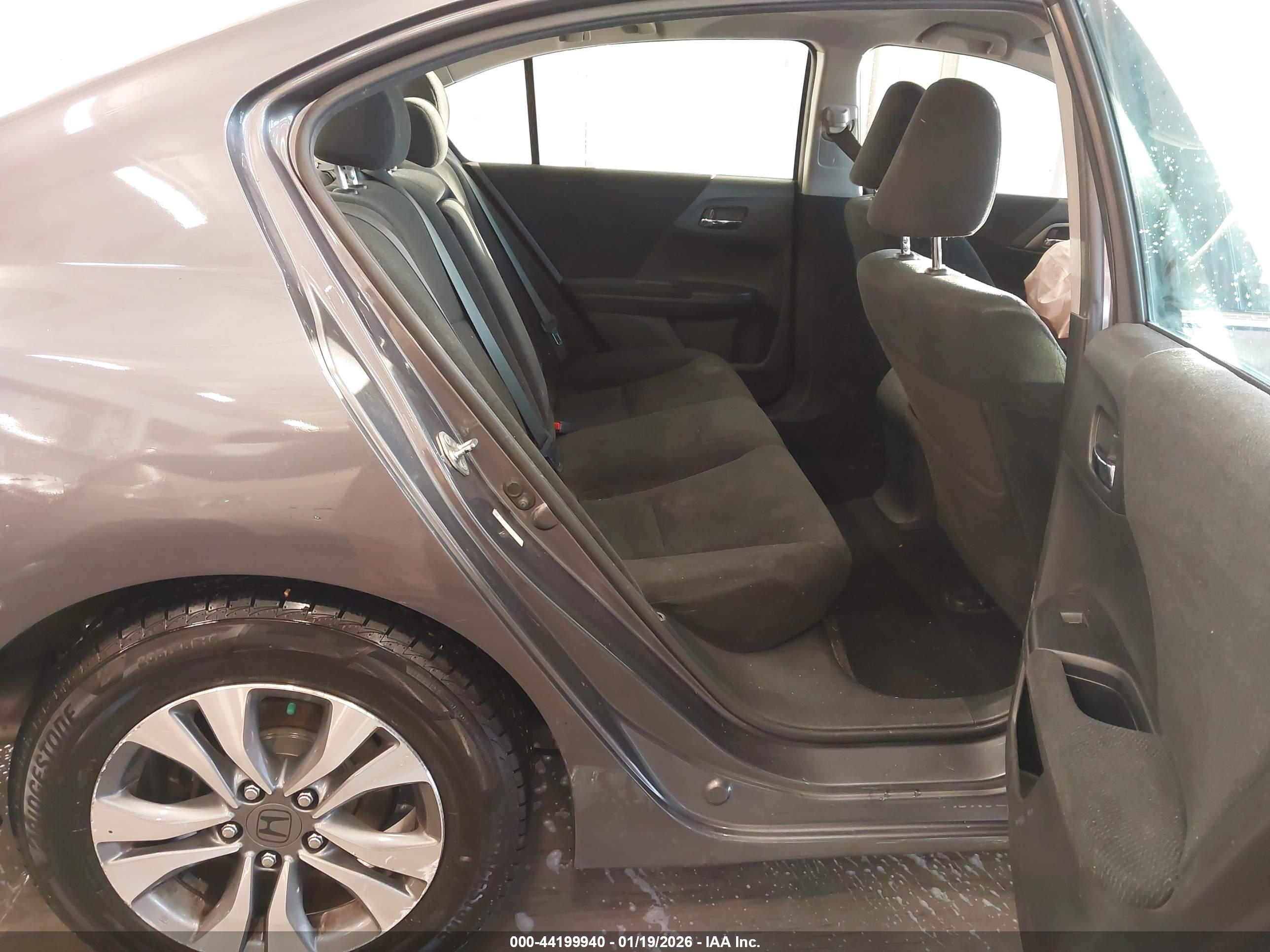 HONDA ACCORD image 8