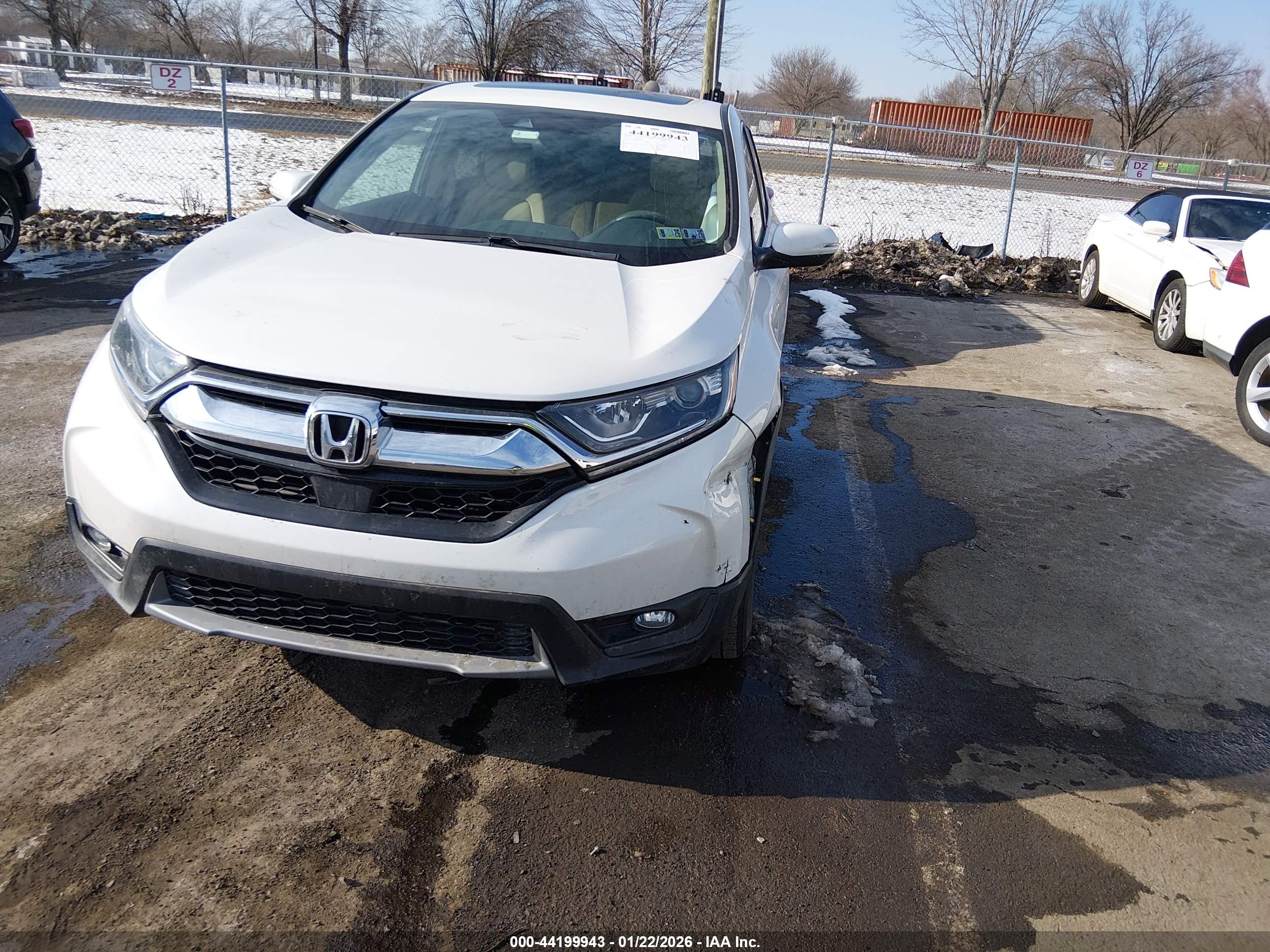 HONDA CR-V image 2