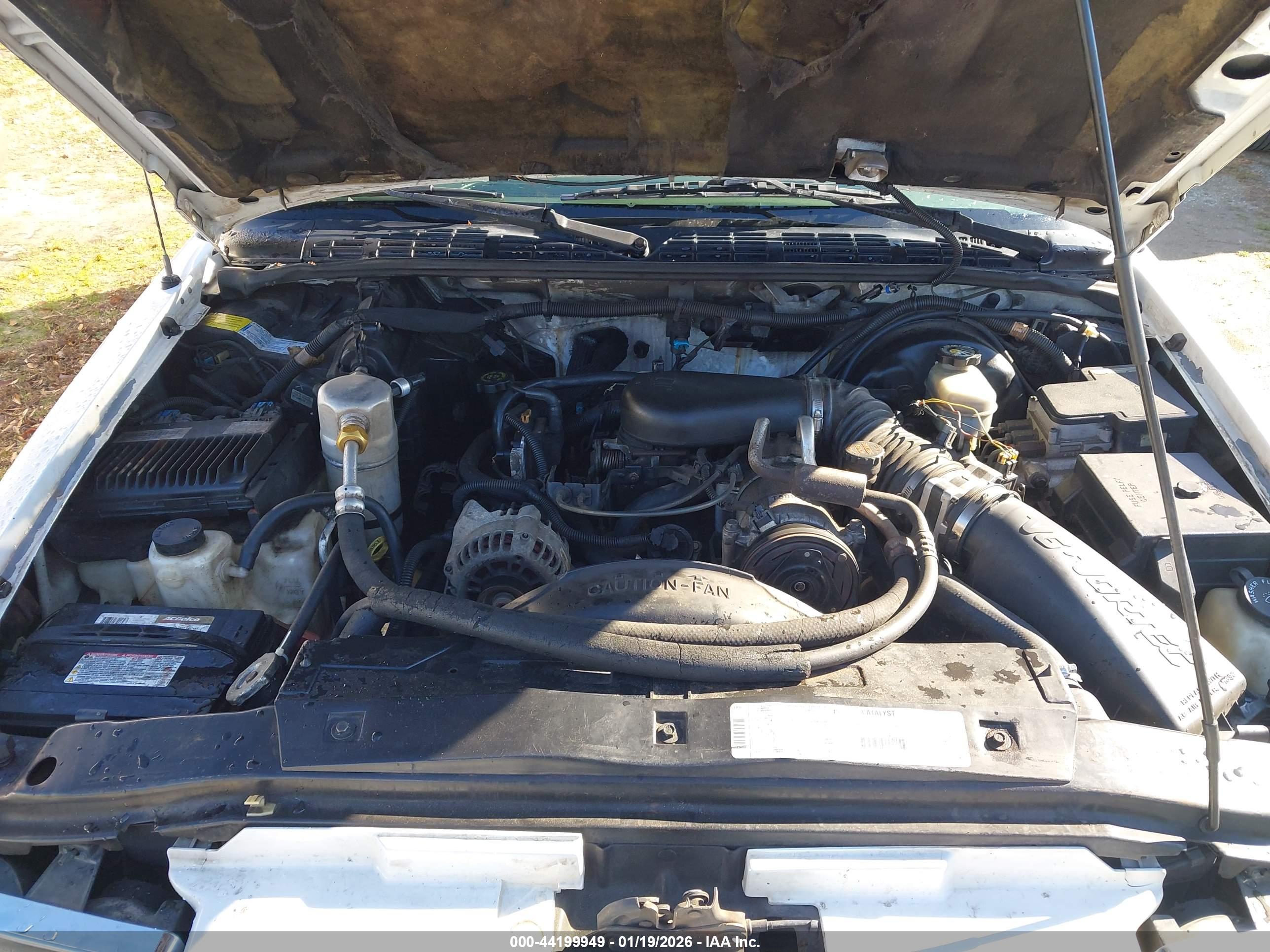 CHEVROLET BLAZER image 10