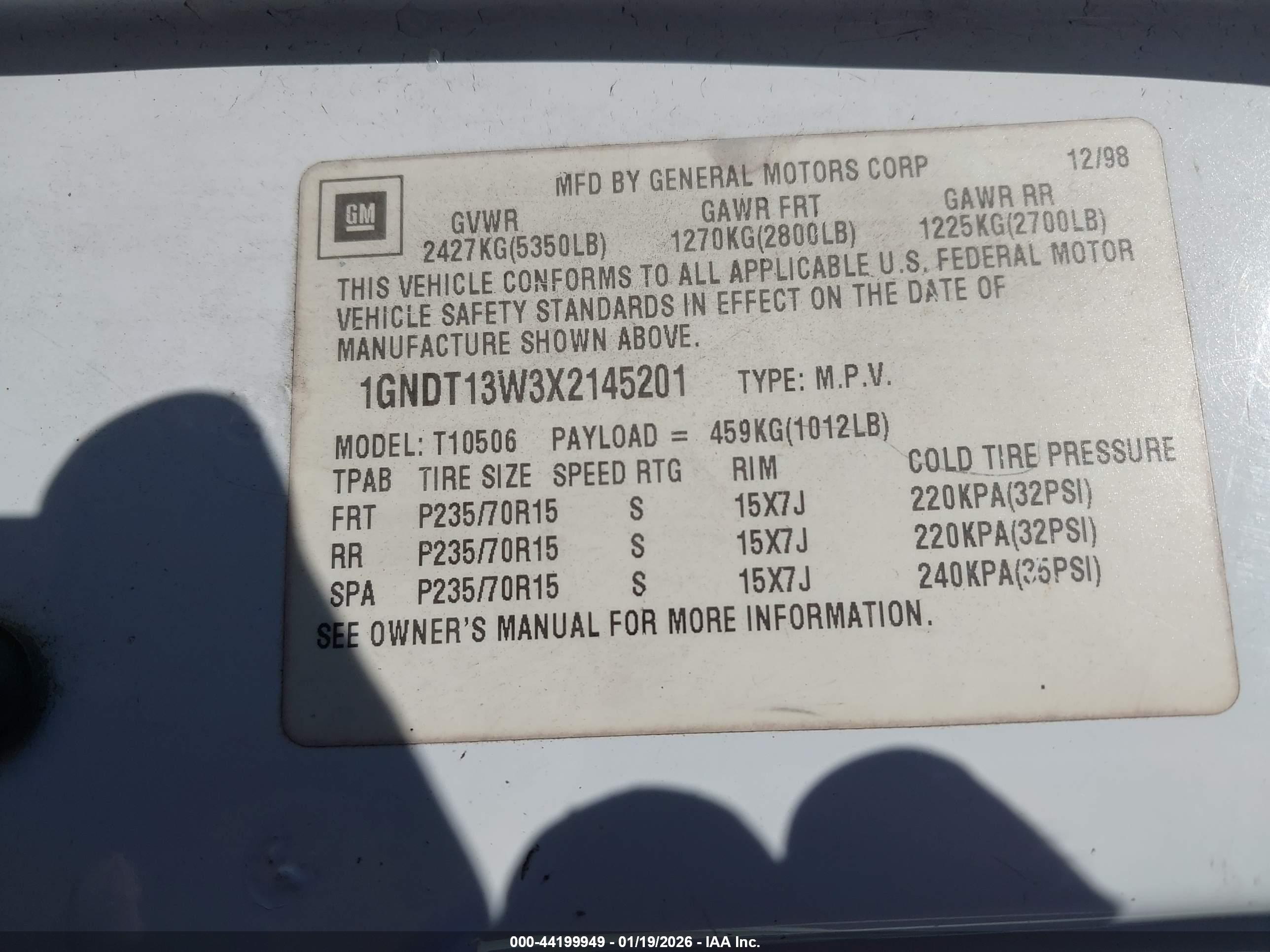CHEVROLET BLAZER image 9