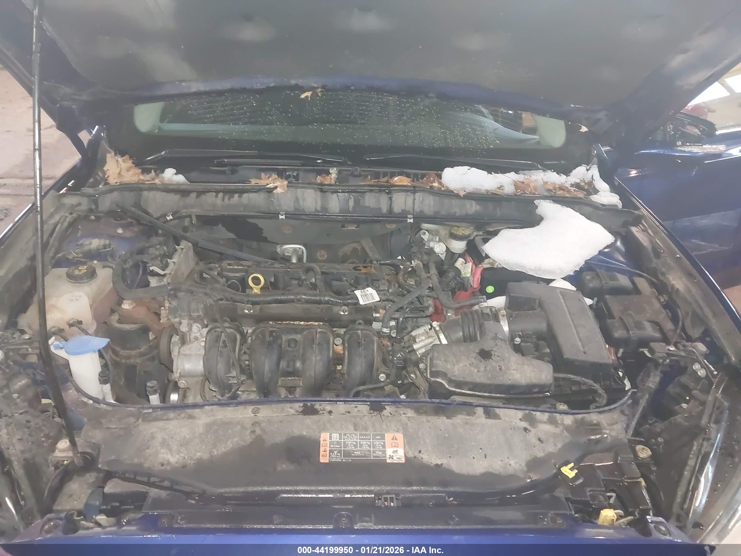 FORD FUSION image 10