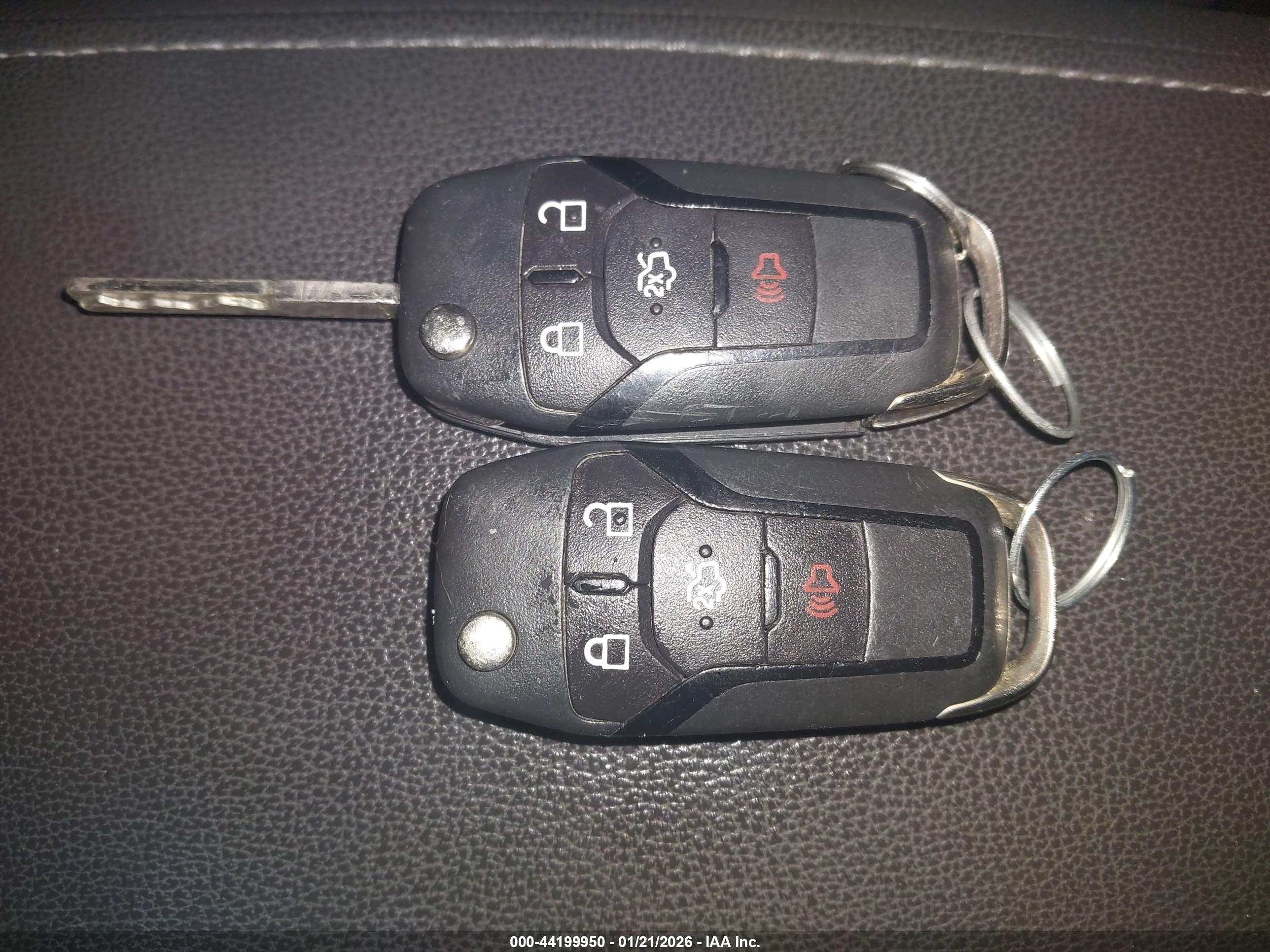 FORD FUSION image 11