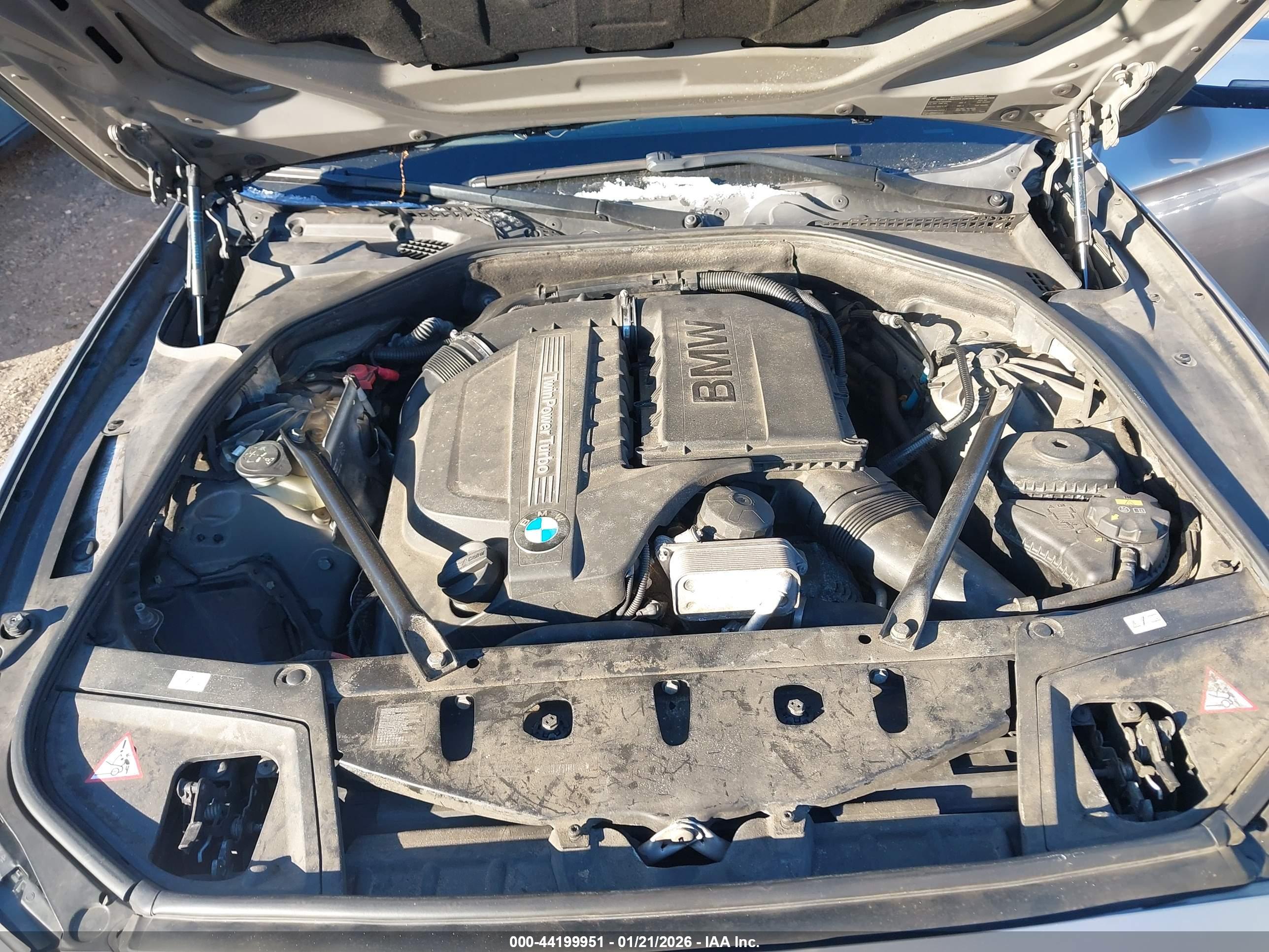 BMW 535I image 10