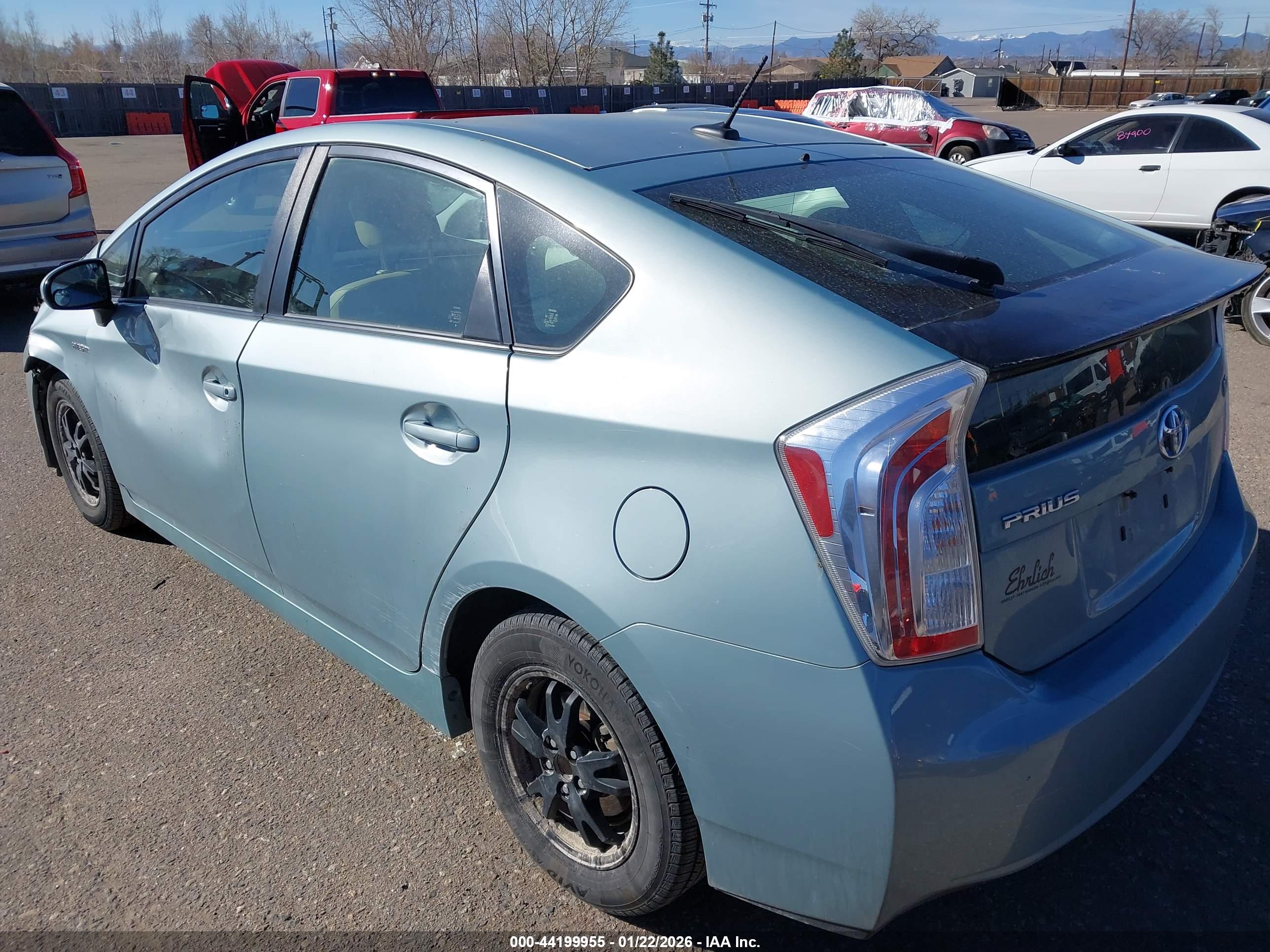TOYOTA PRIUS image 3