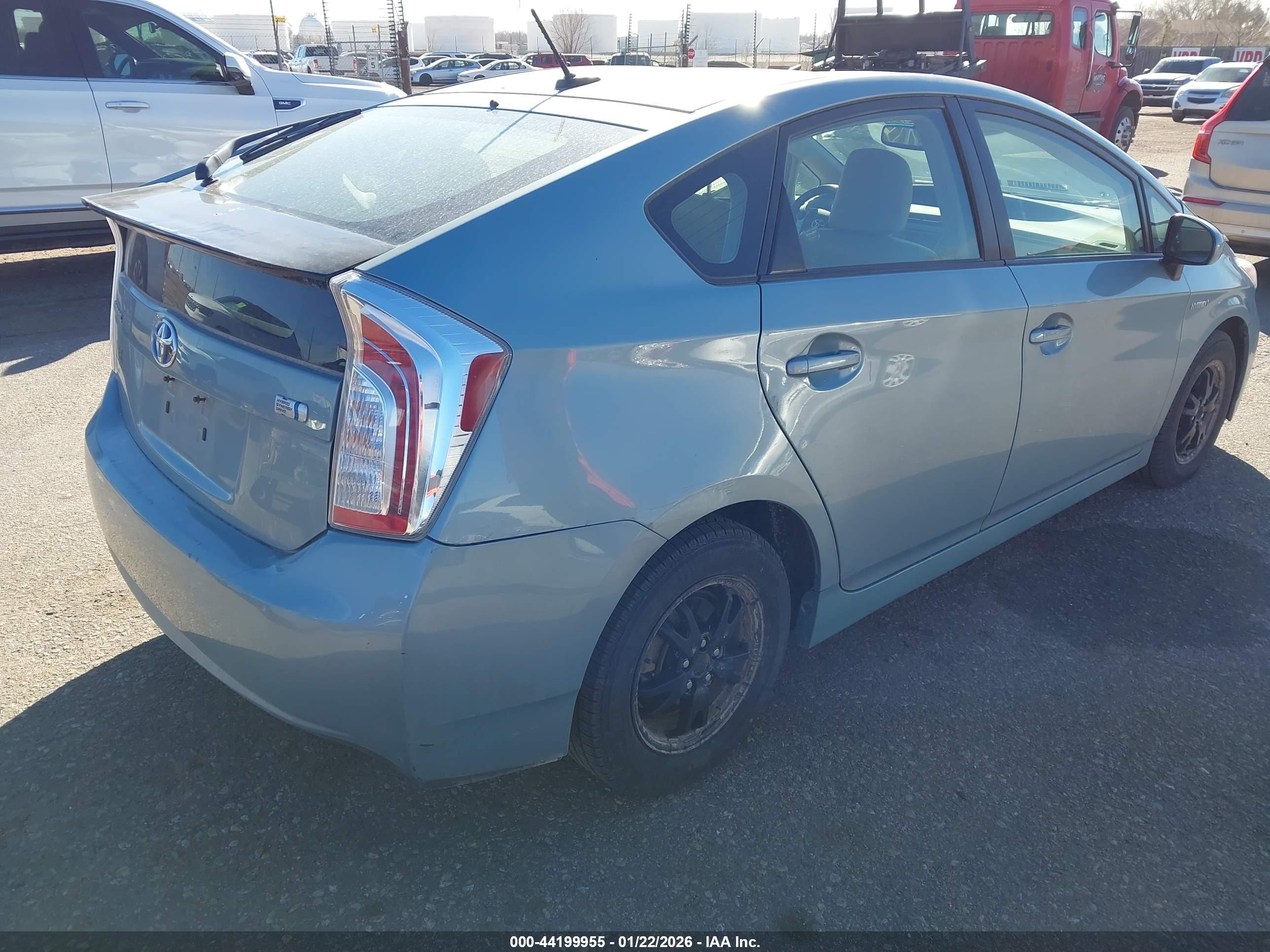TOYOTA PRIUS image 4