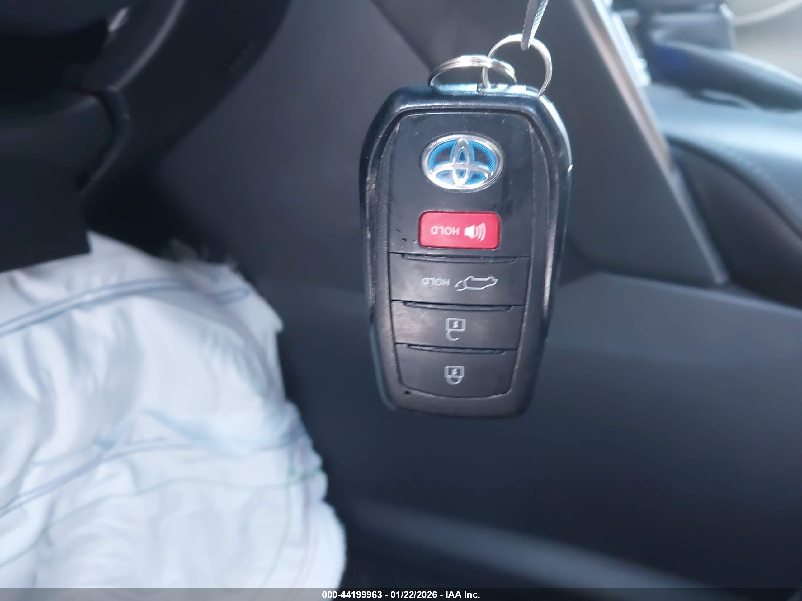 TOYOTA VENZA image 11