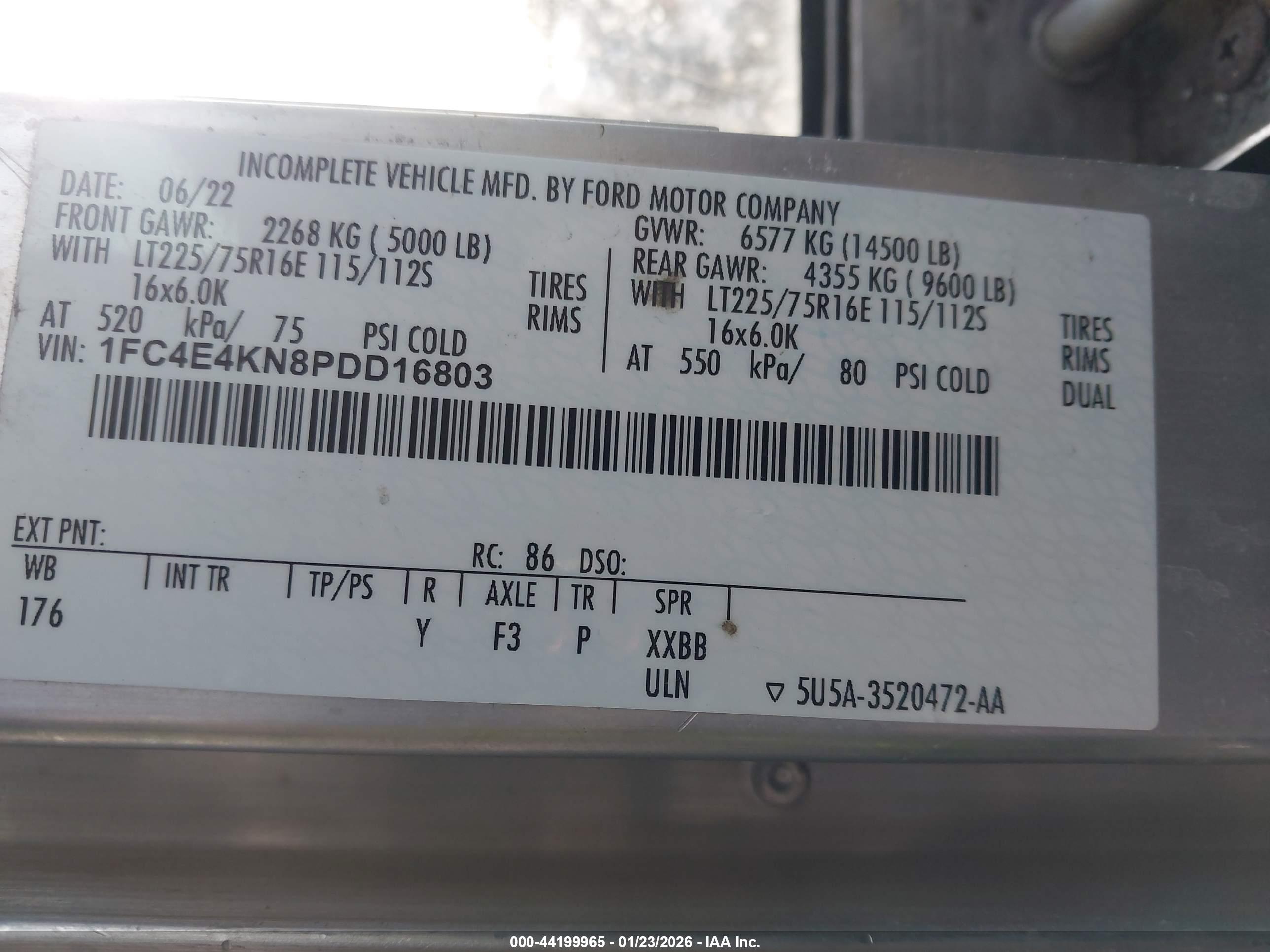 FORD E-450 image 9