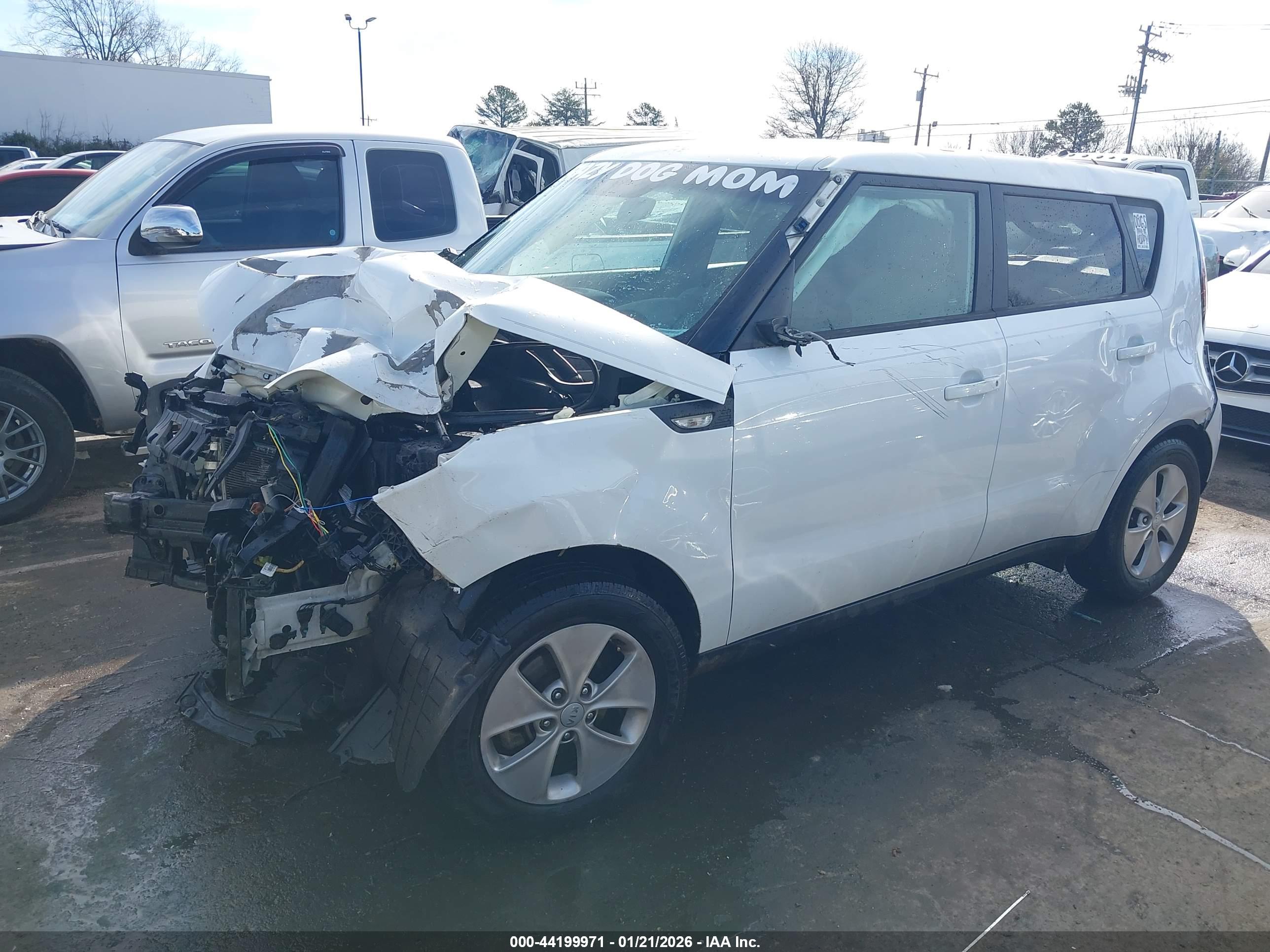 KIA SOUL image 2