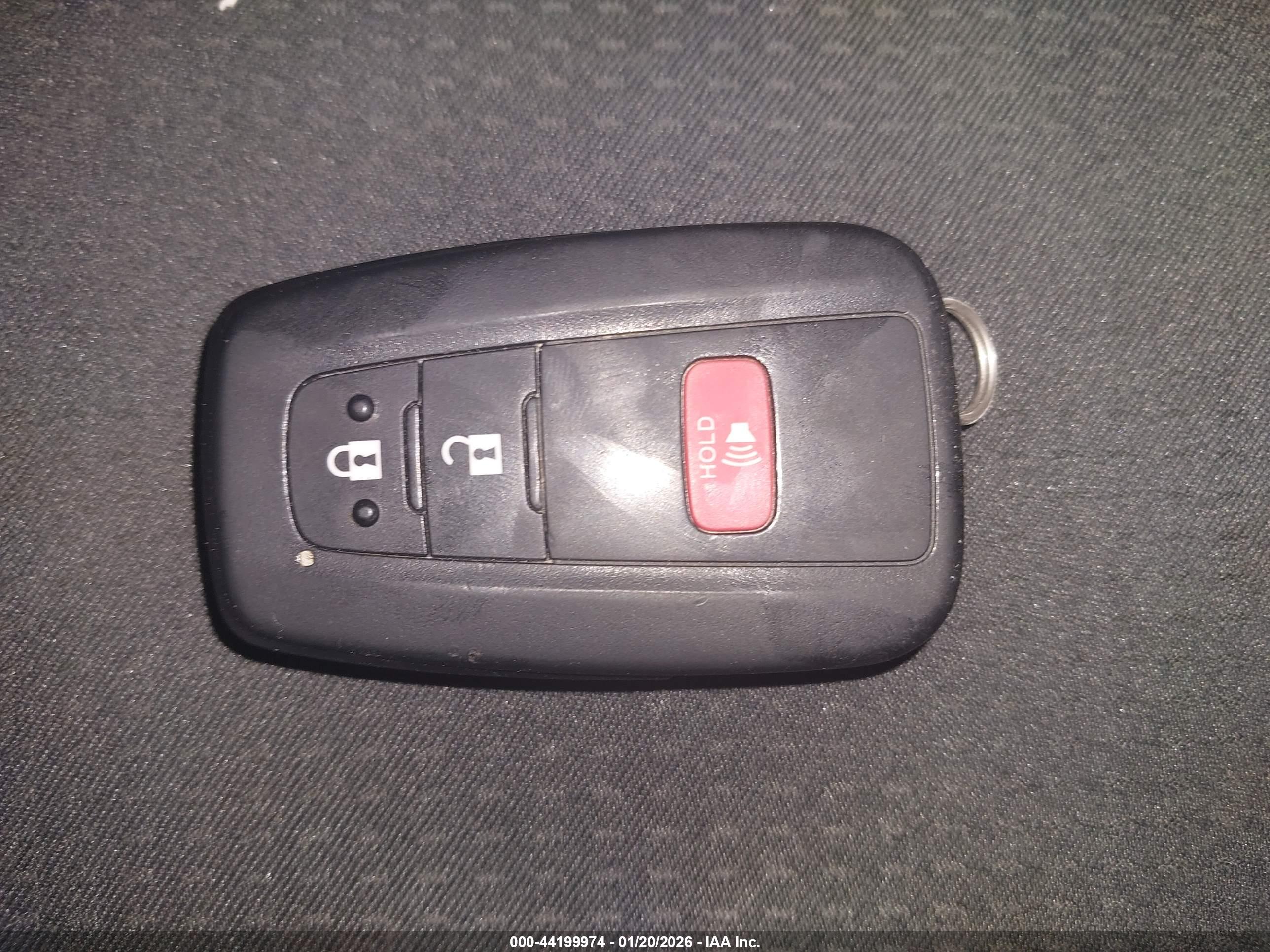 TOYOTA PRIUS image 11