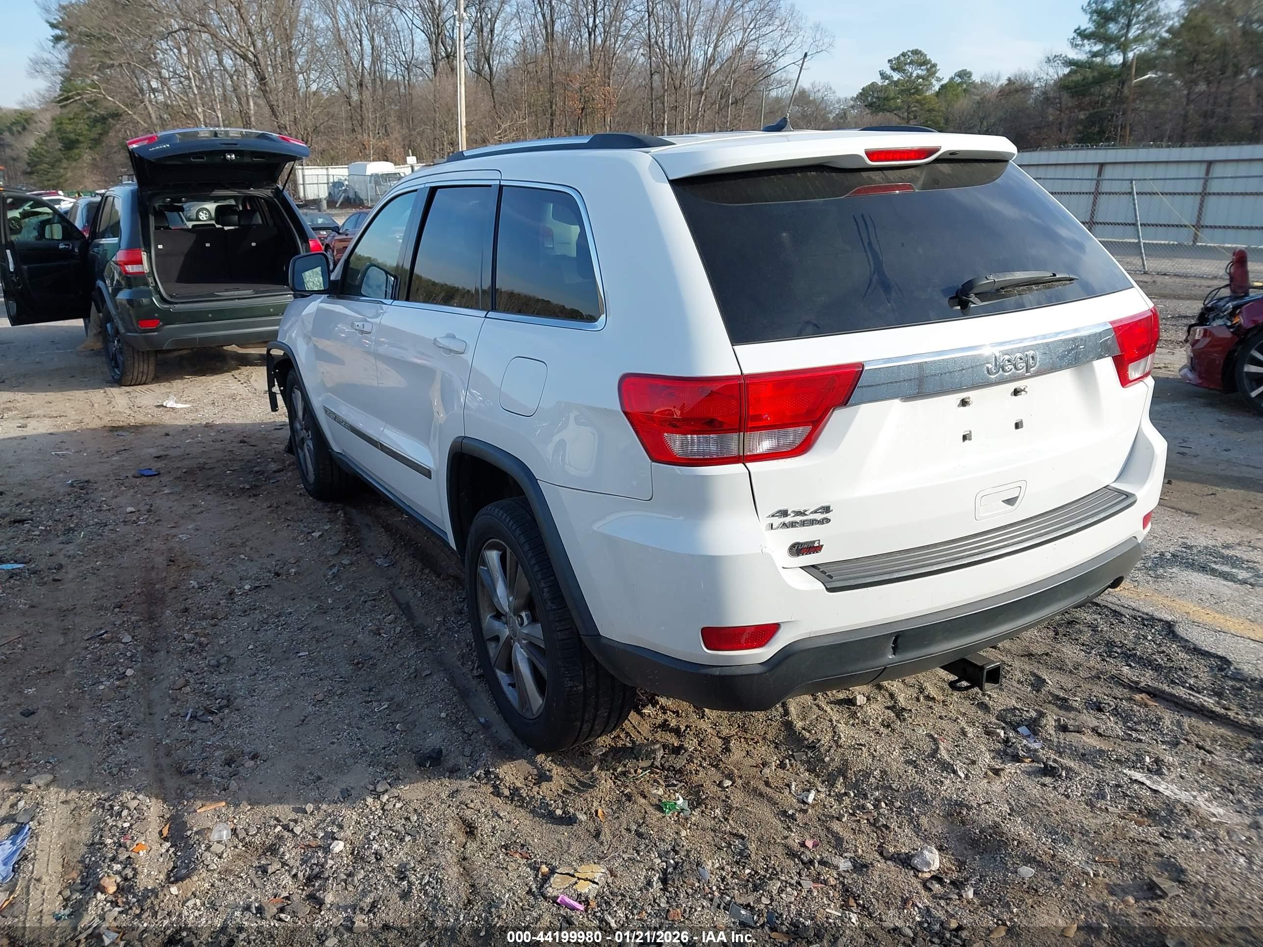 JEEP GRAND image 3