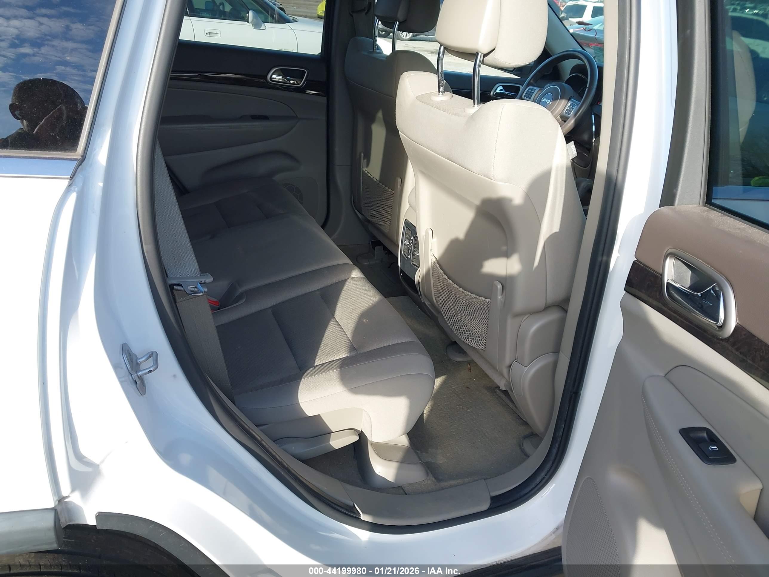 JEEP GRAND image 8