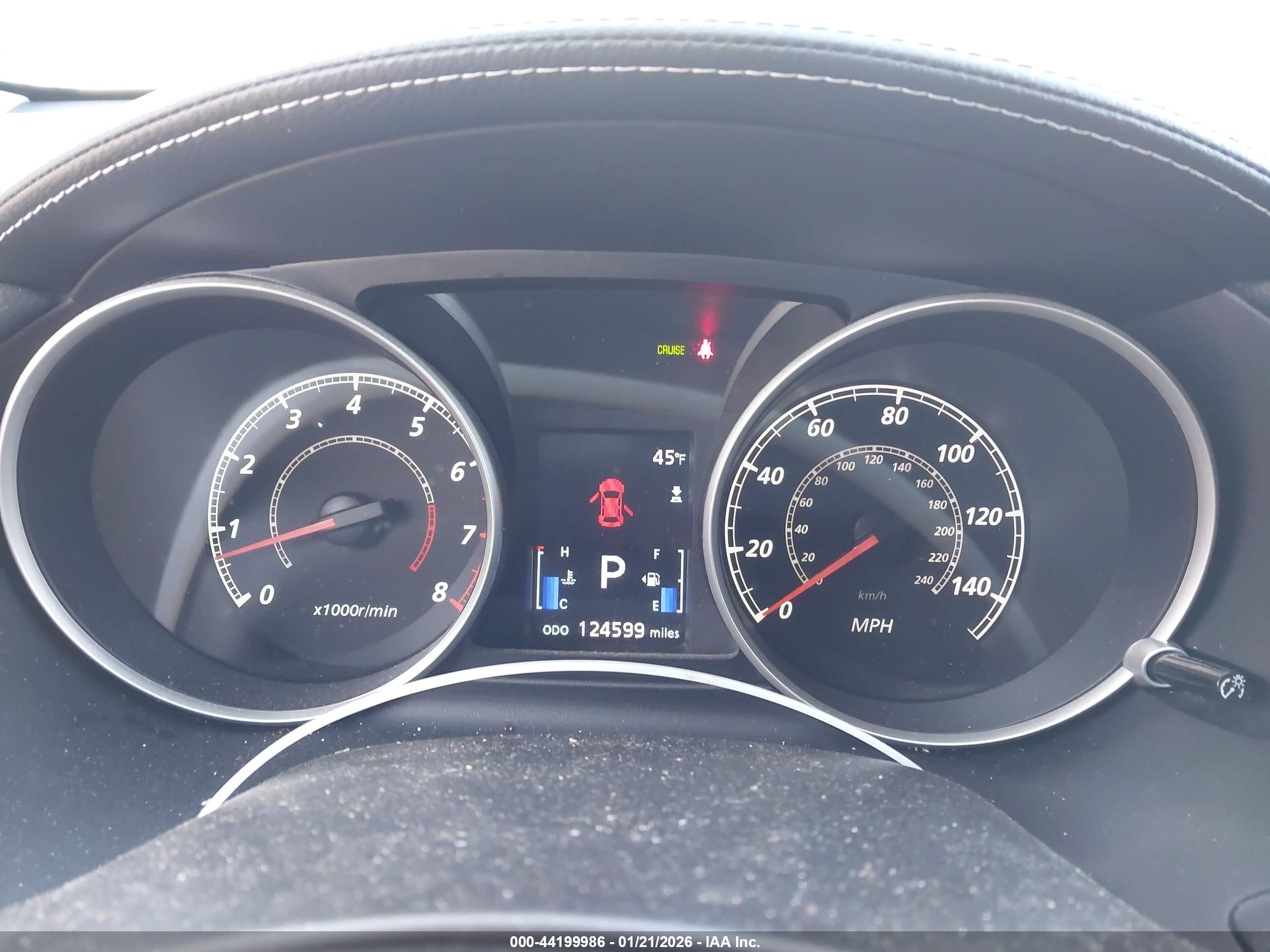 MITSUBISHI OUTLANDER image 7