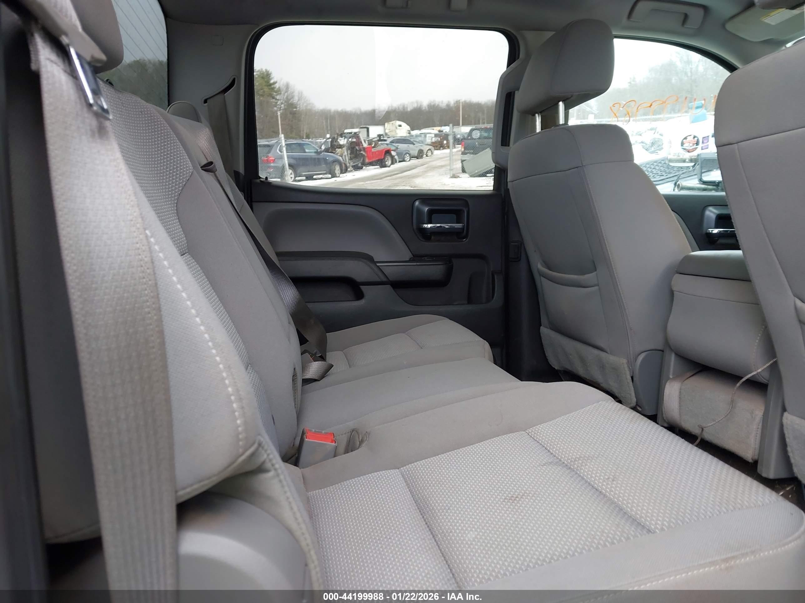 GMC SIERRA image 8