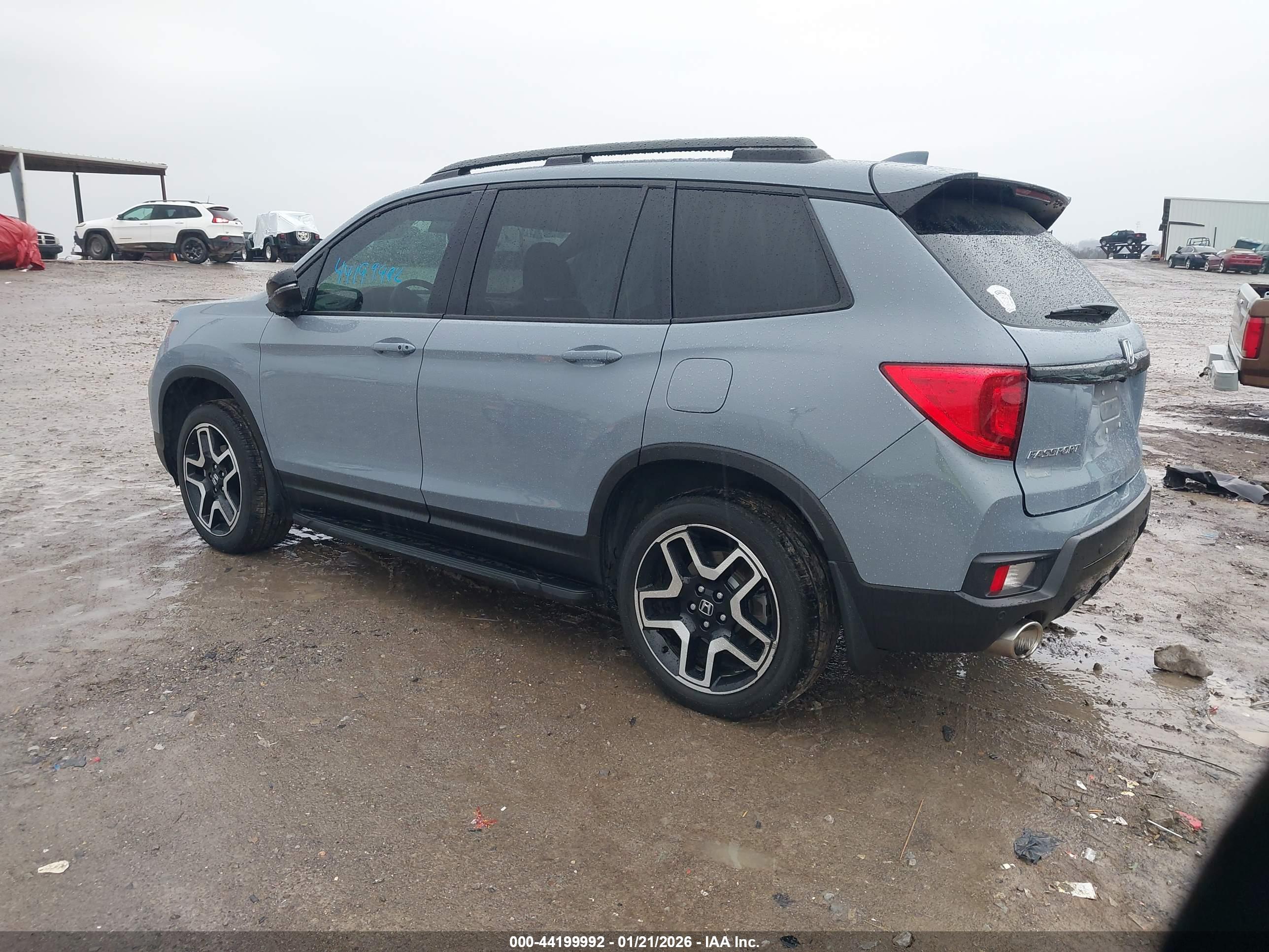 HONDA PASSPORT image 3