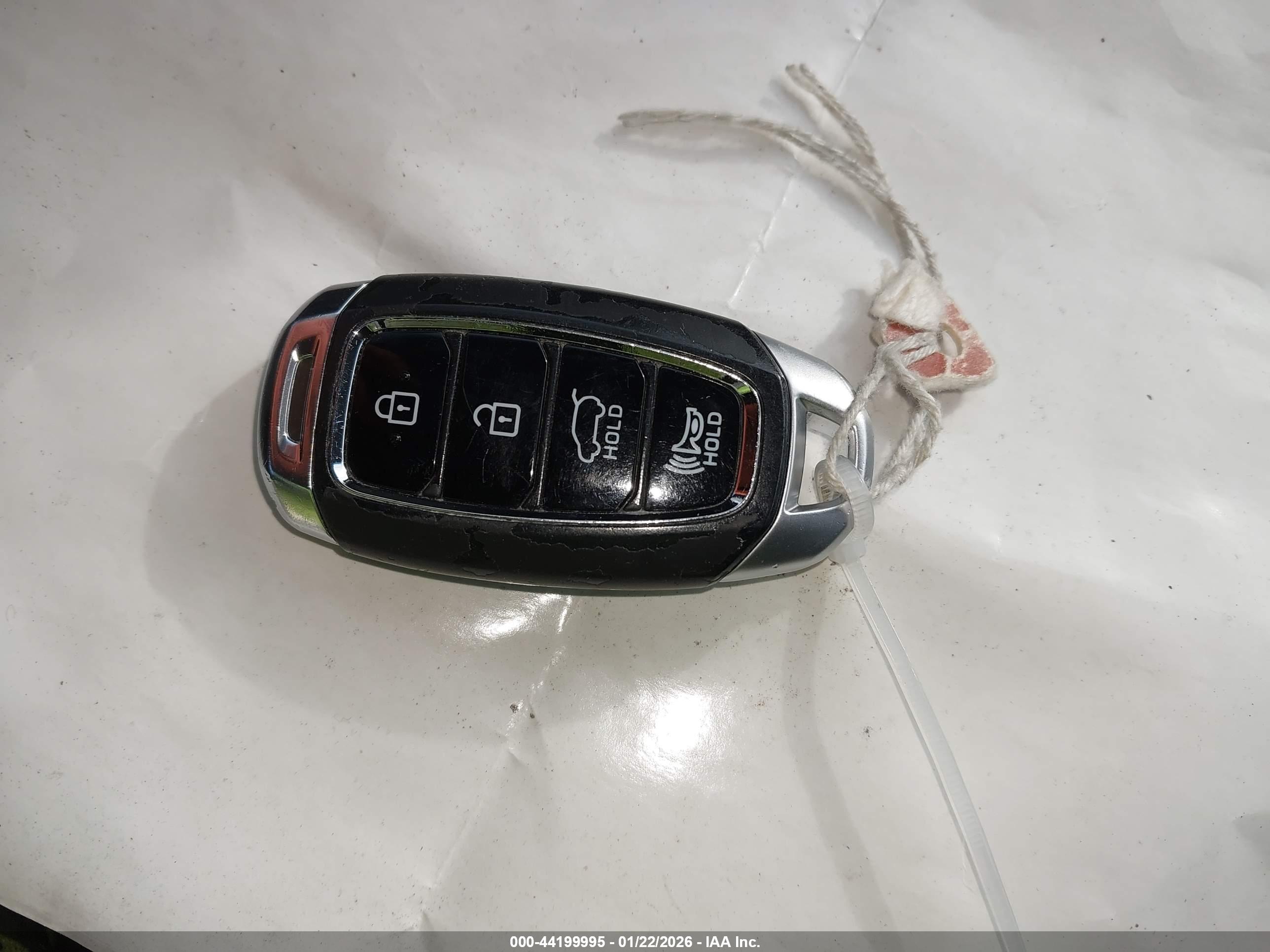 HYUNDAI KONA image 11