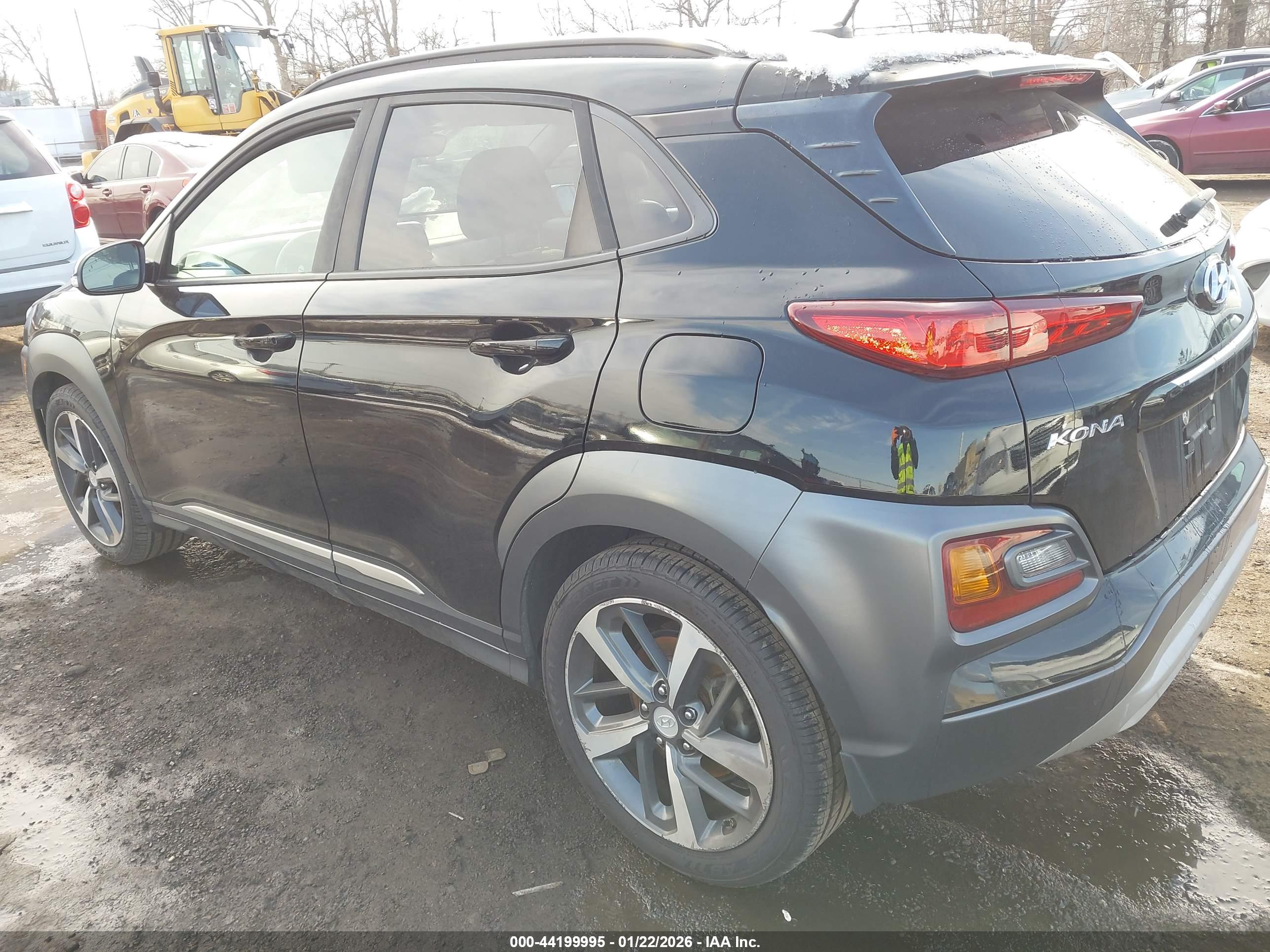 HYUNDAI KONA image 3