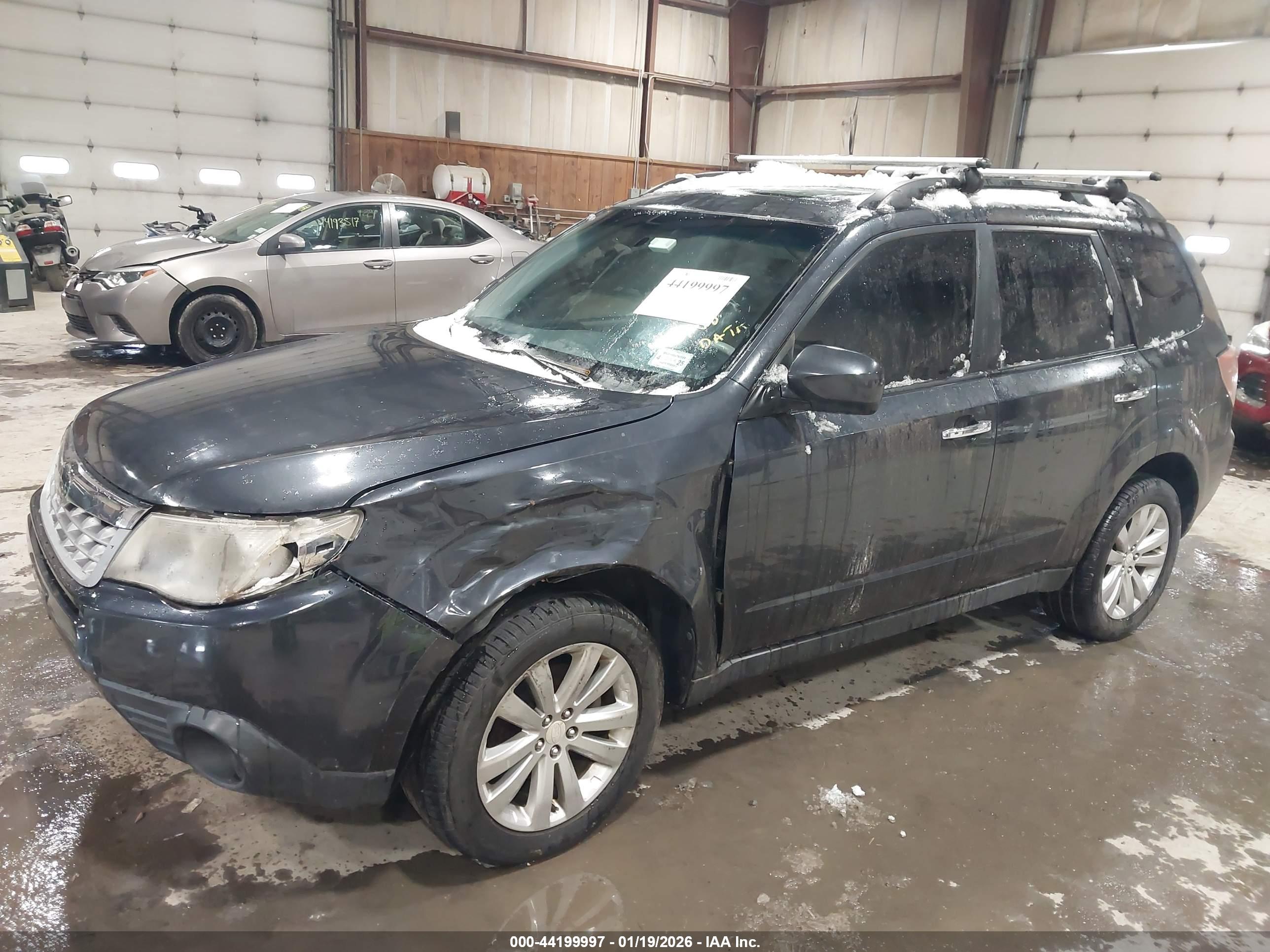 SUBARU FORESTER image 6