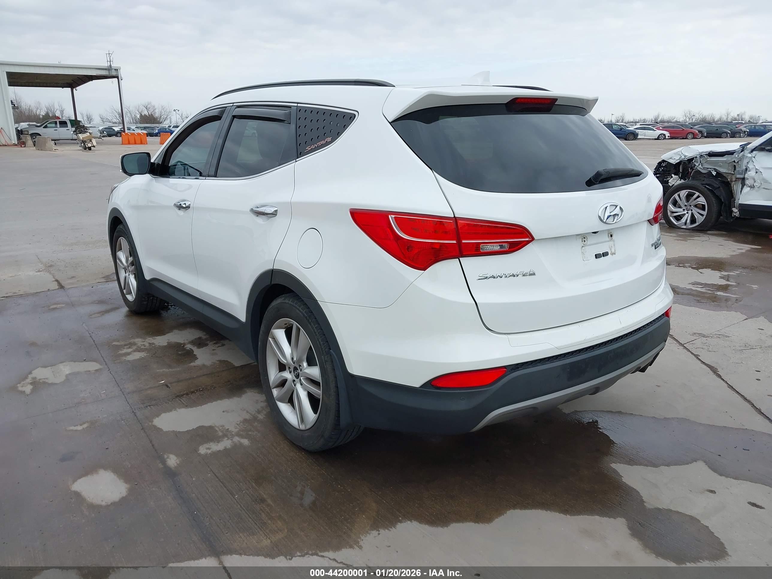 HYUNDAI SANTA image 3