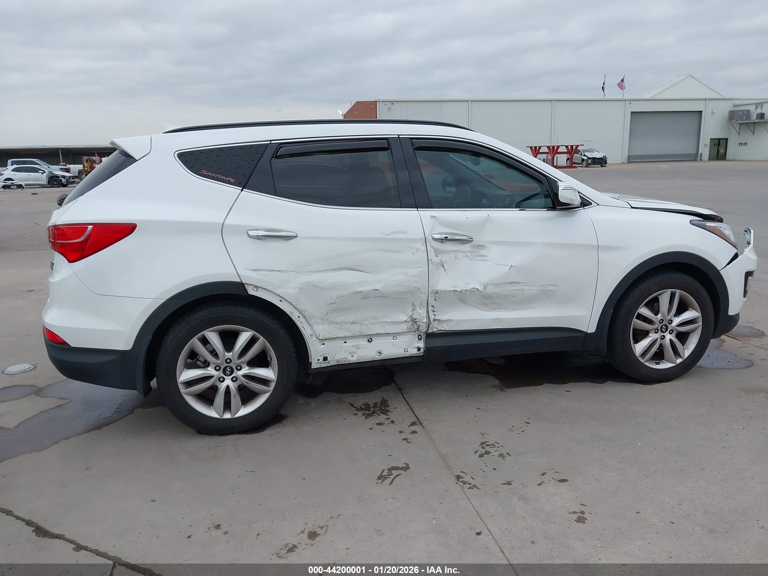 HYUNDAI SANTA image 6