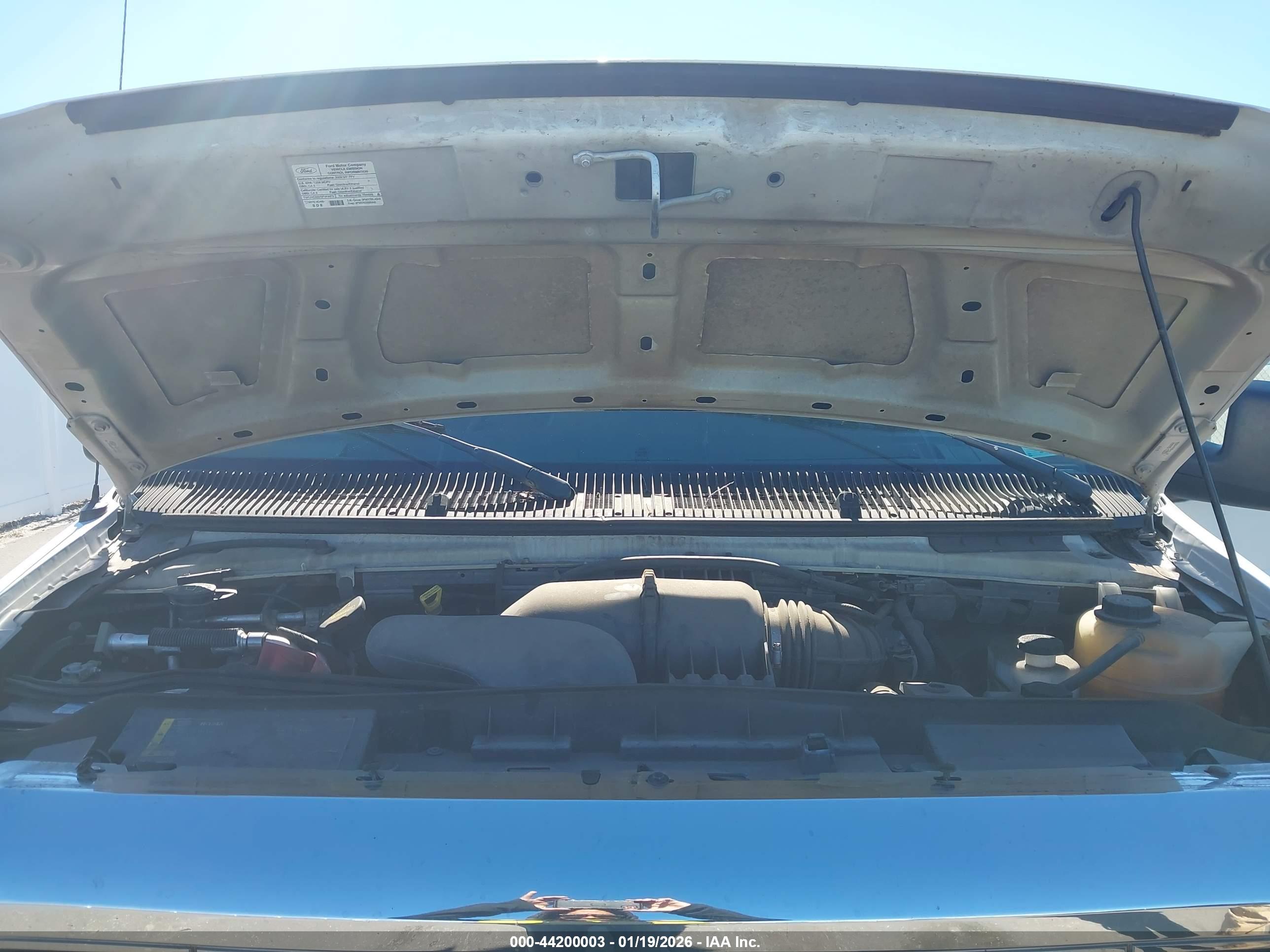 FORD E-150 image 10