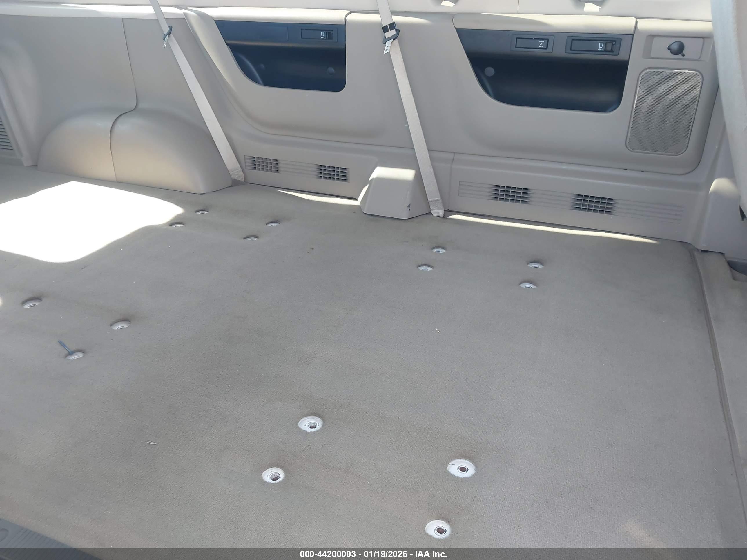 FORD E-150 image 8