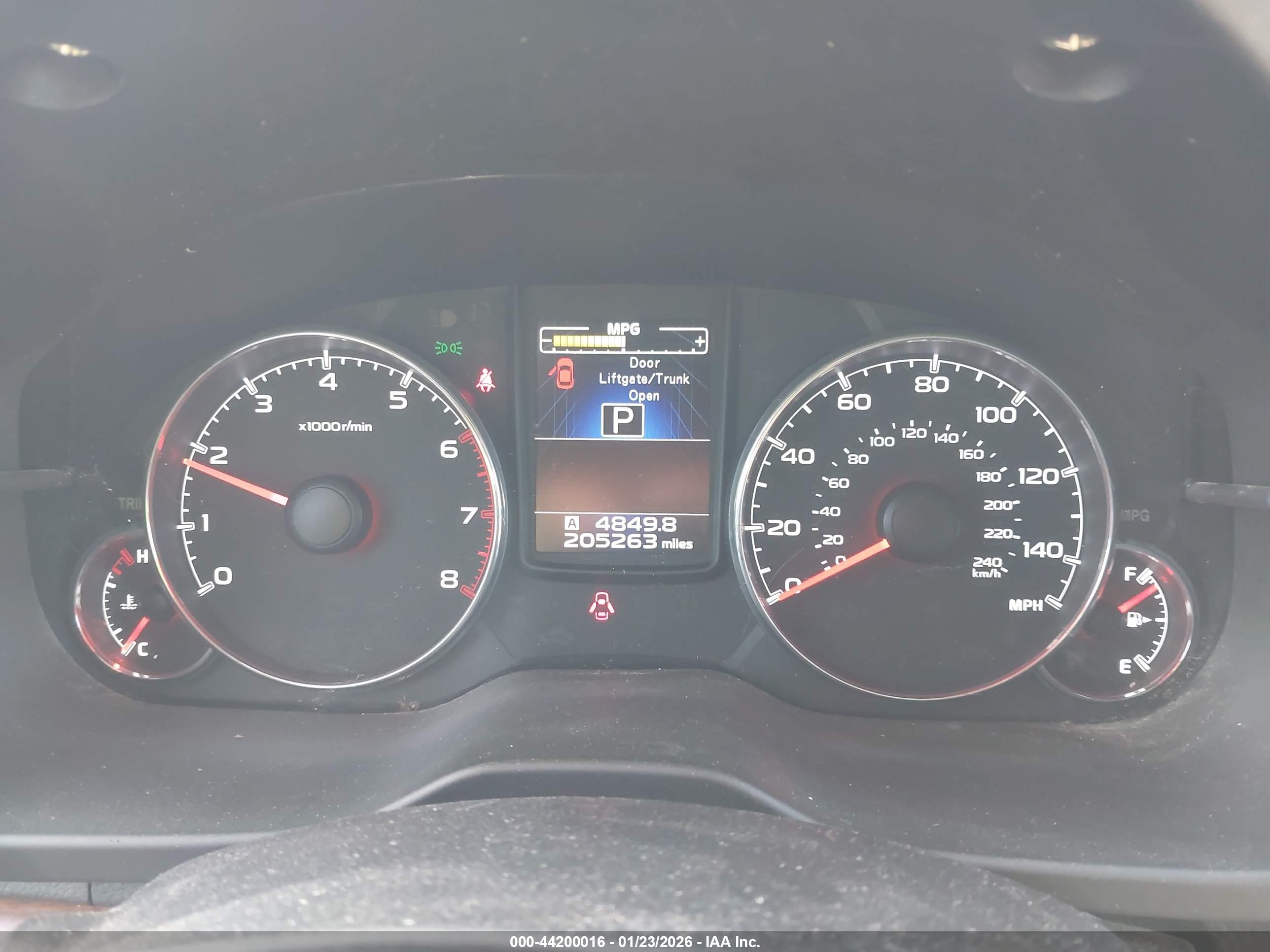 SUBARU OUTBACK image 7