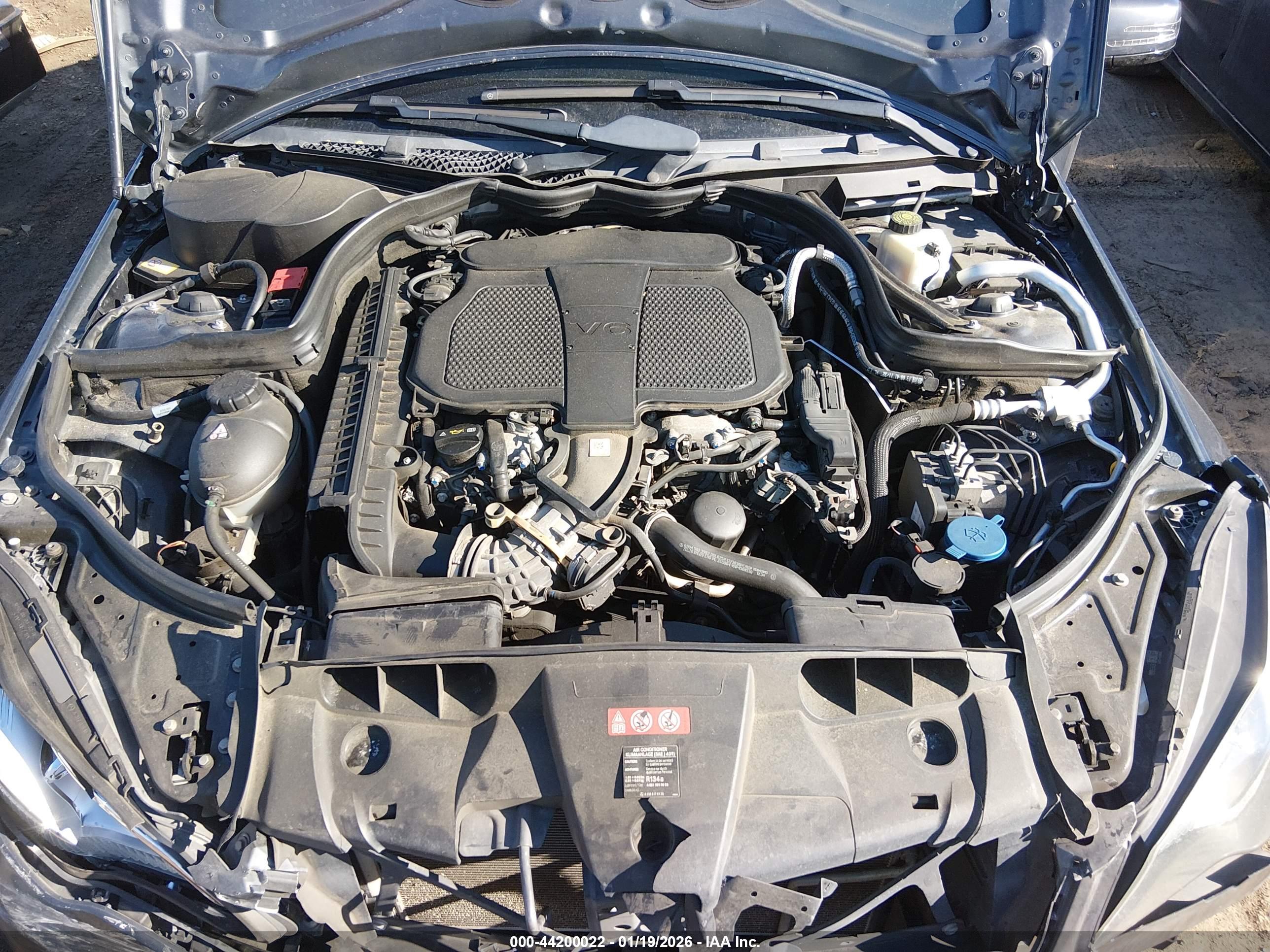 MERCEDES-BENZ E image 10