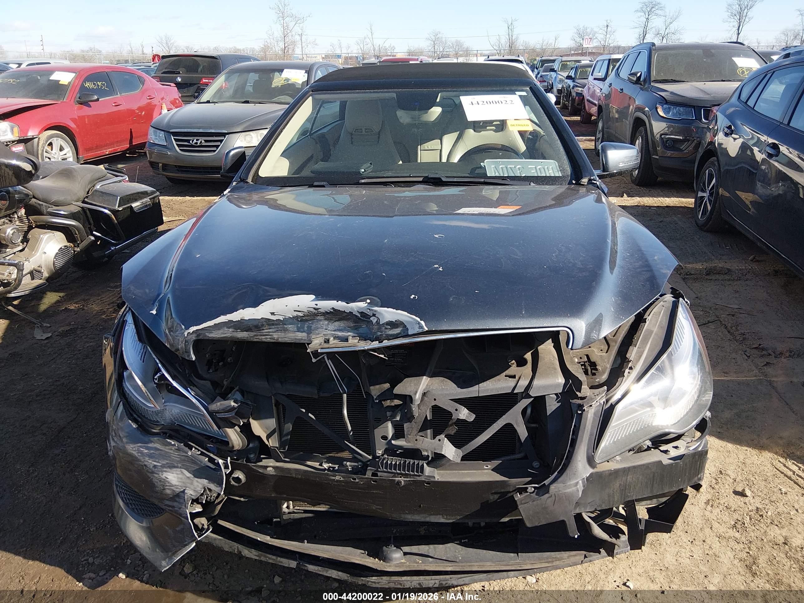 MERCEDES-BENZ E image 6