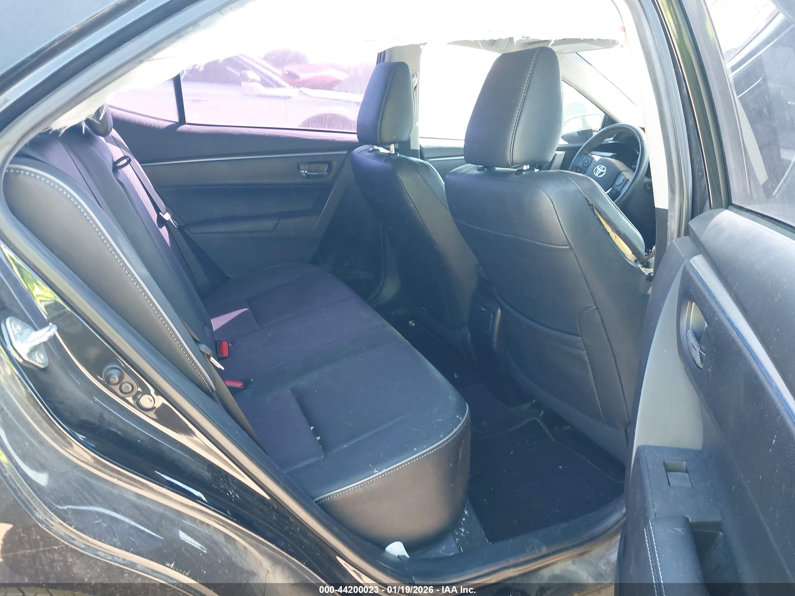 TOYOTA COROLLA image 8