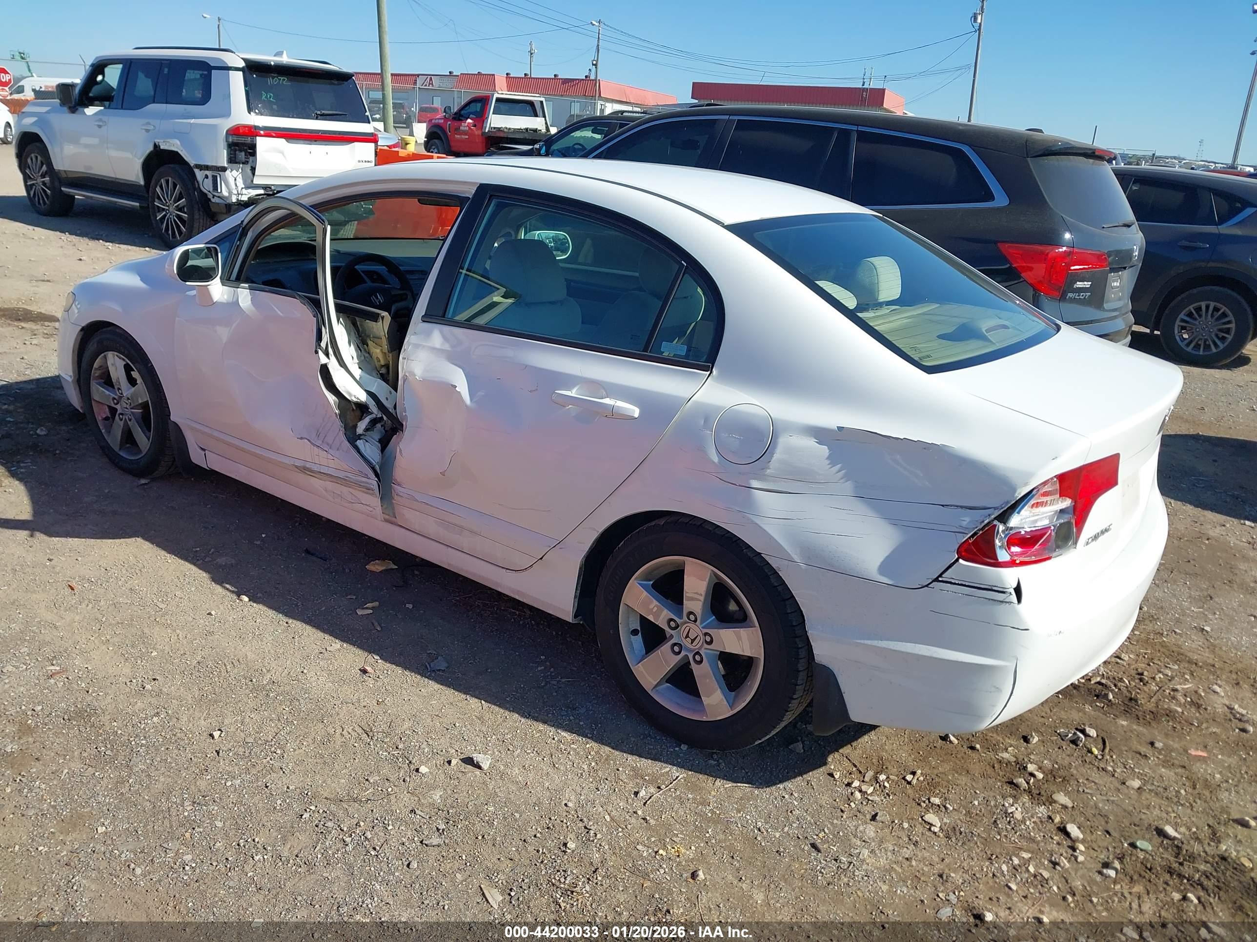 HONDA CIVIC image 3