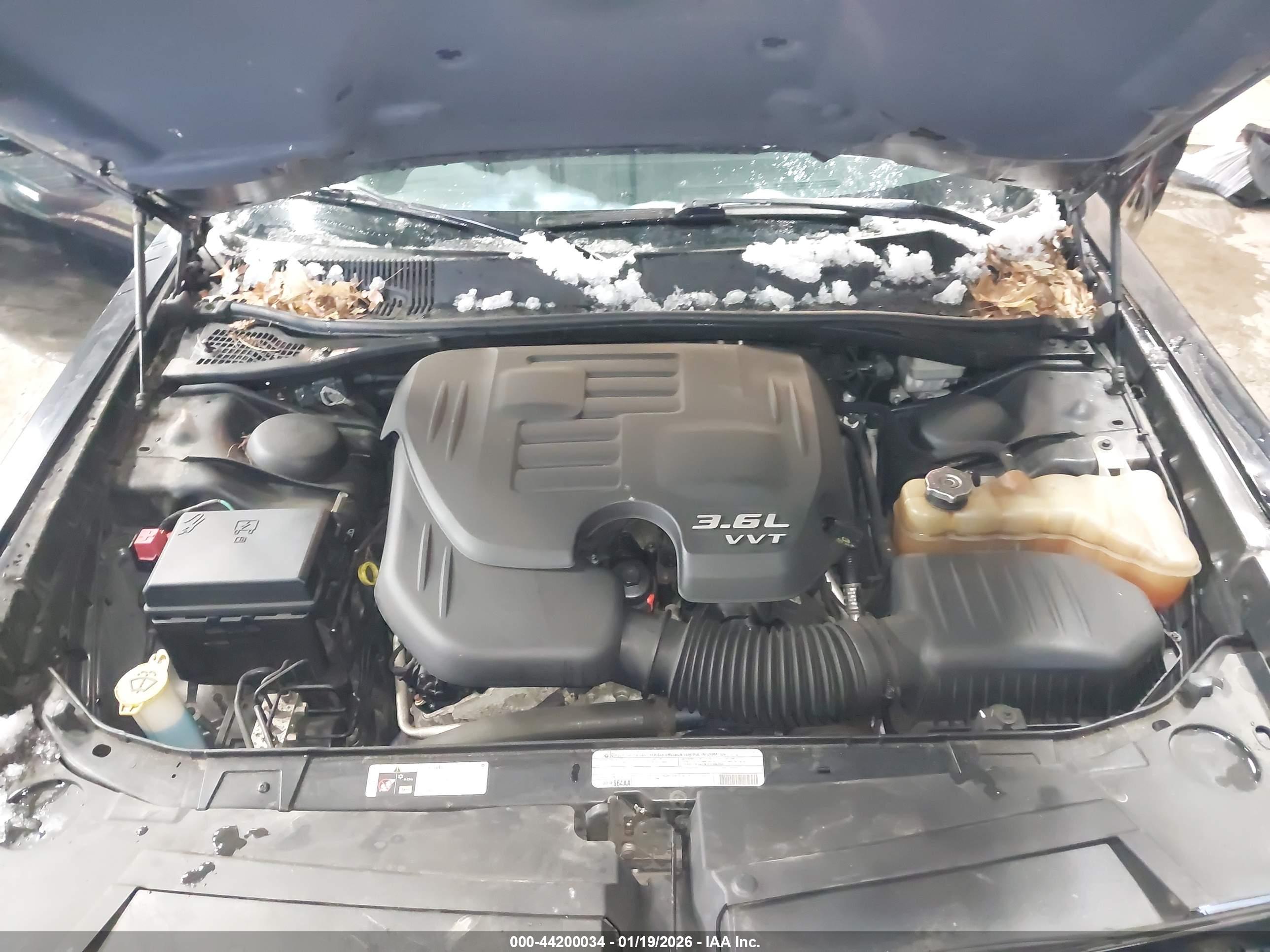 DODGE CHALLENGER image 10