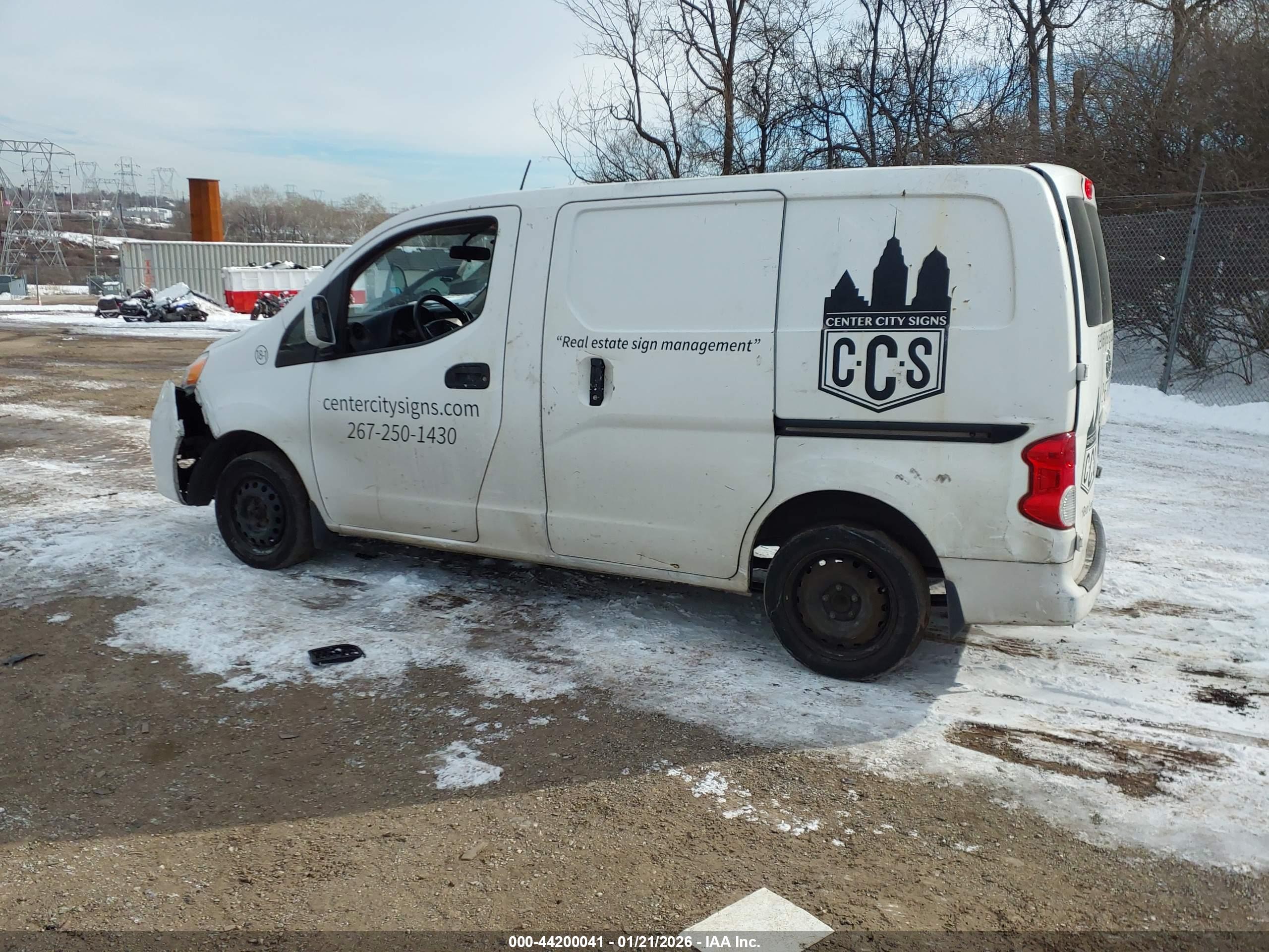 NISSAN NV200 image 3