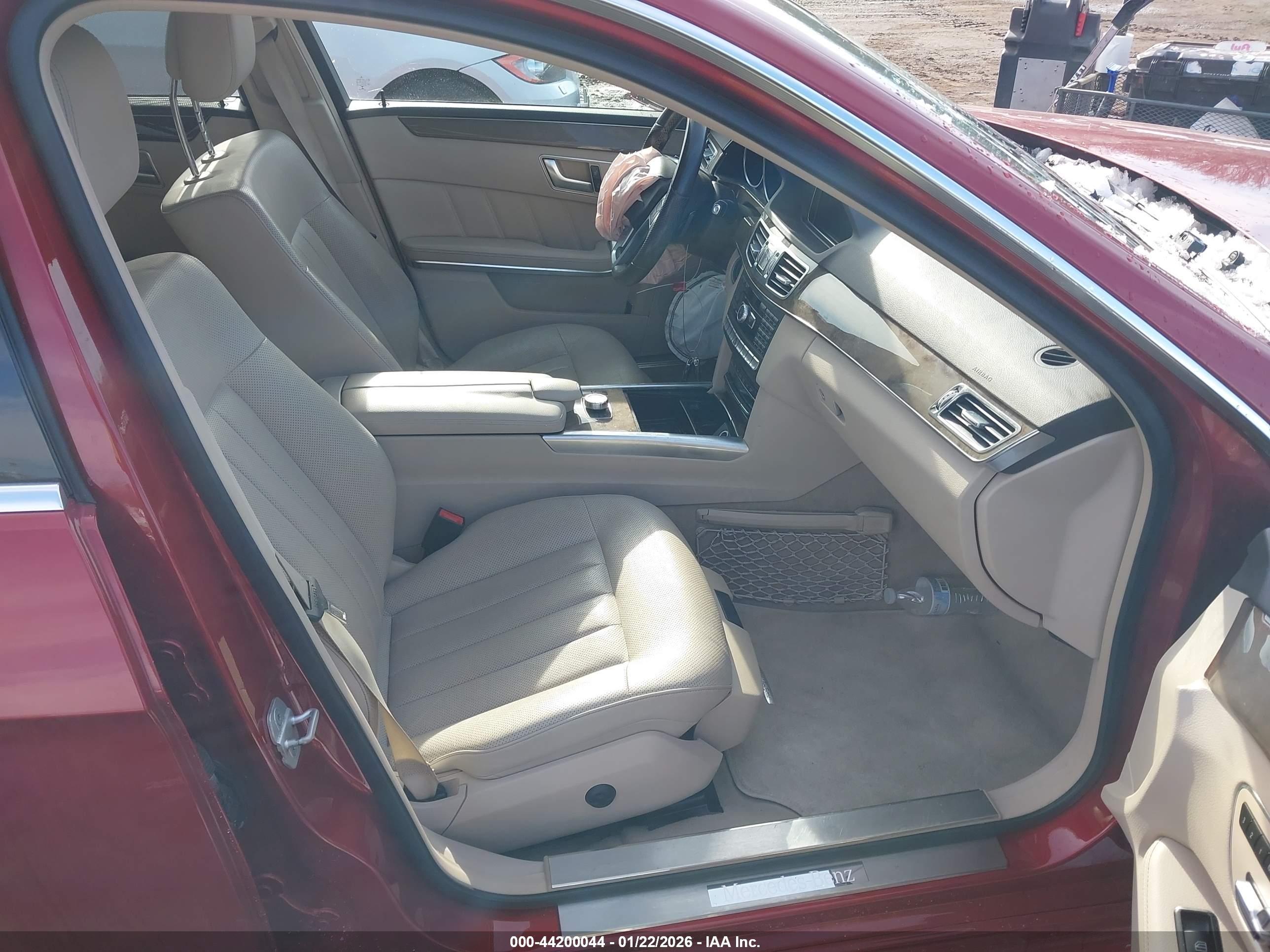 MERCEDES-BENZ E image 5
