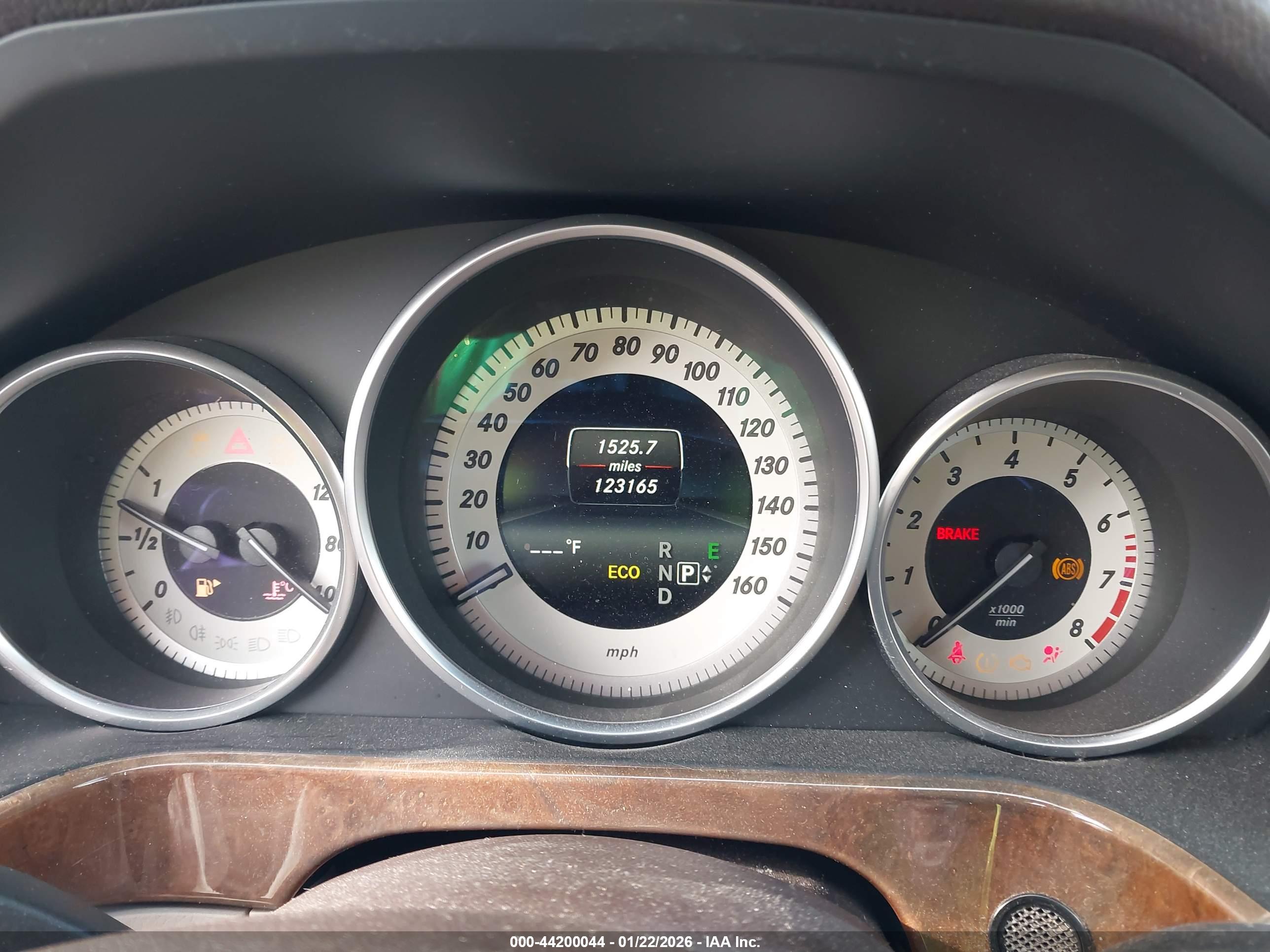 MERCEDES-BENZ E image 7