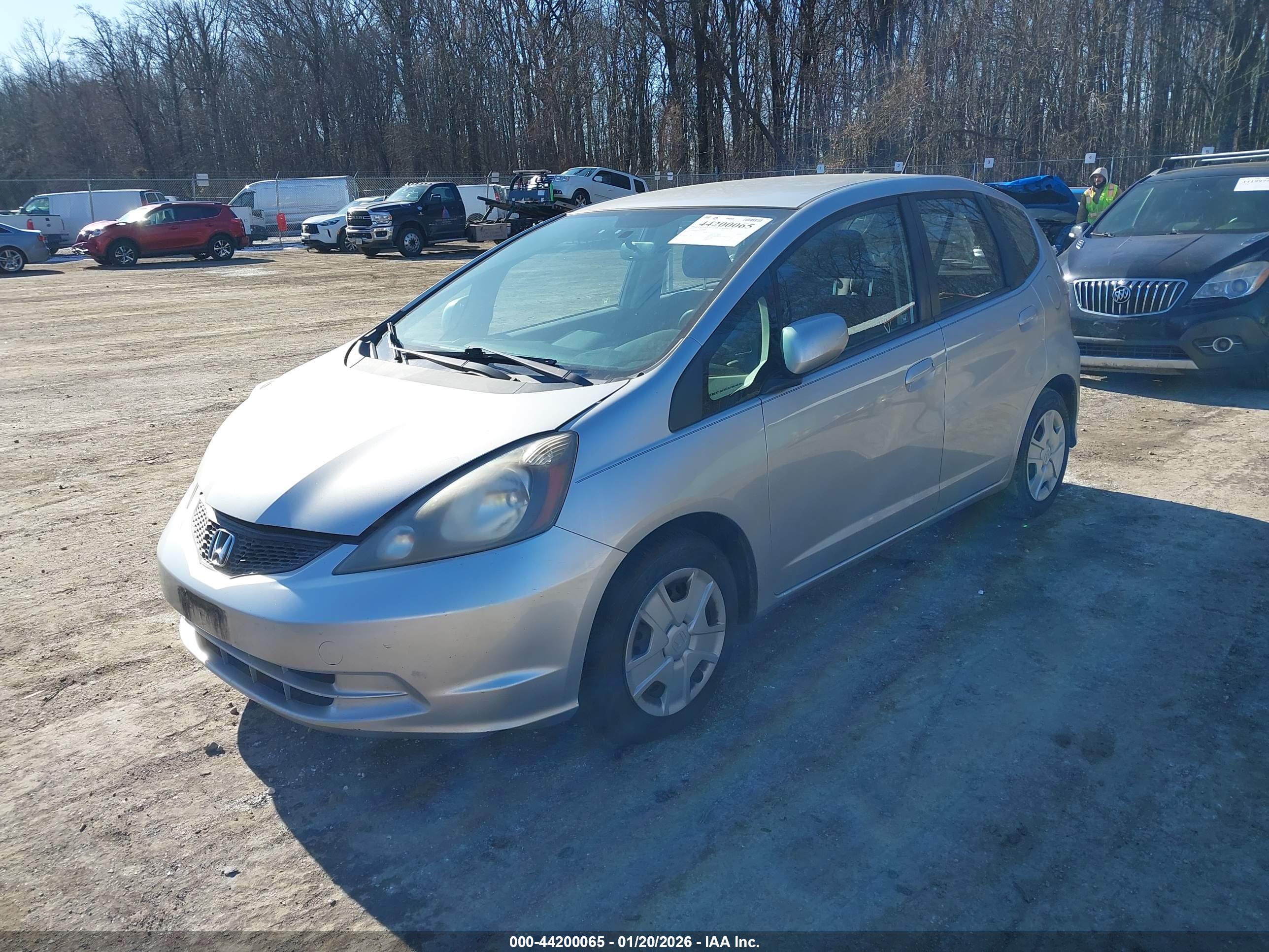 HONDA FIT image 2