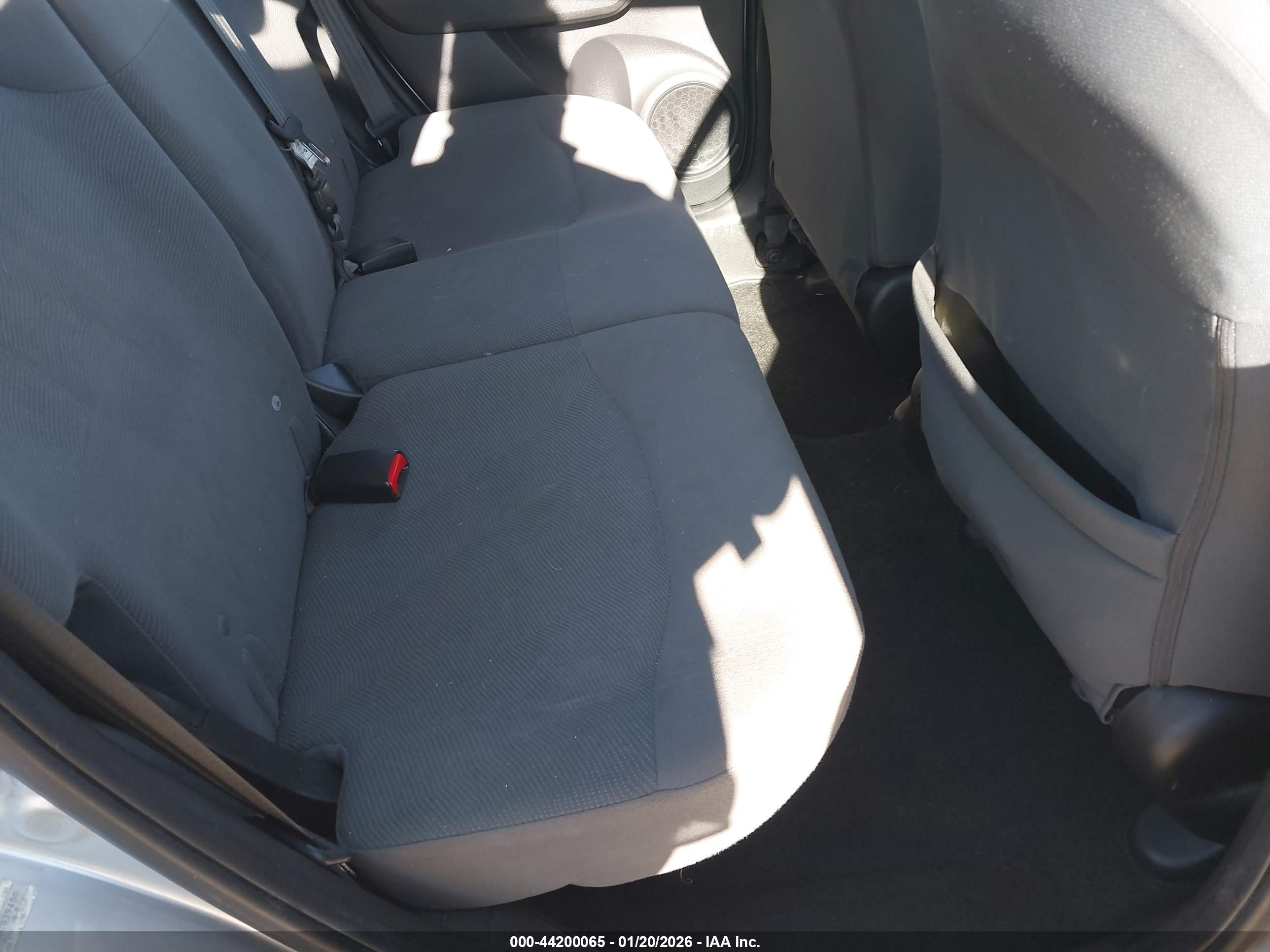 HONDA FIT image 8
