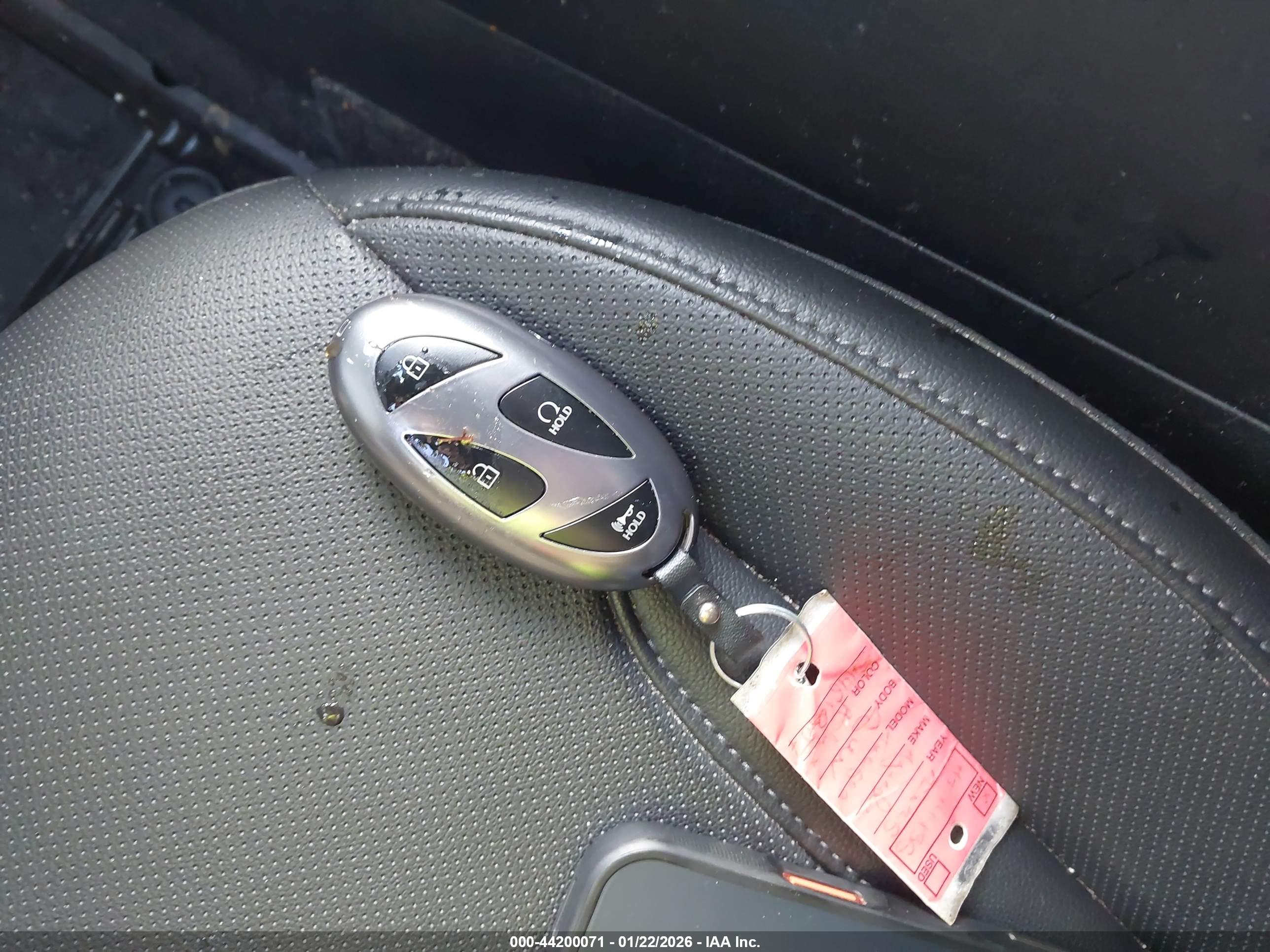 HYUNDAI TUCSON image 11