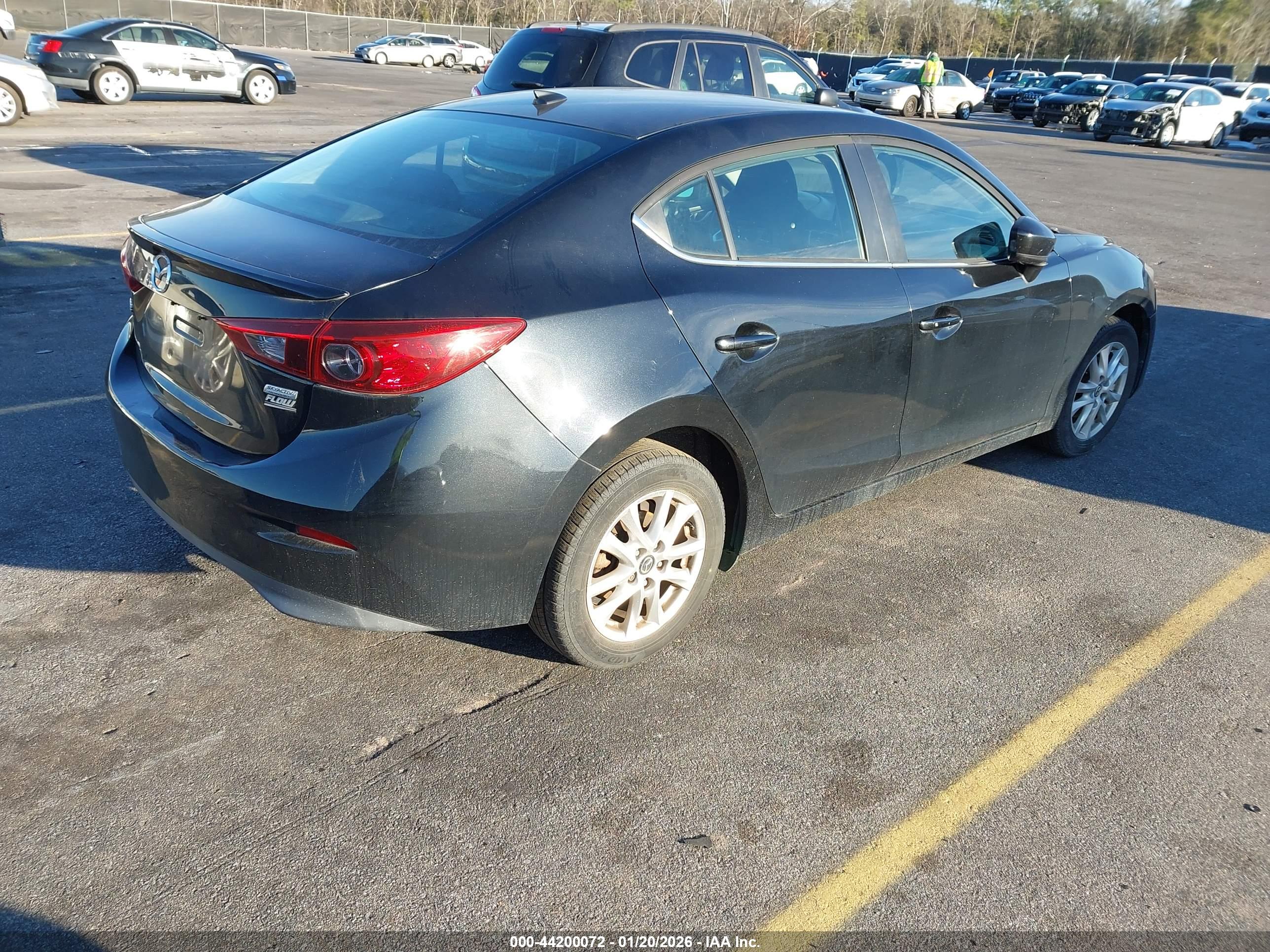 MAZDA MAZDA3 image 4
