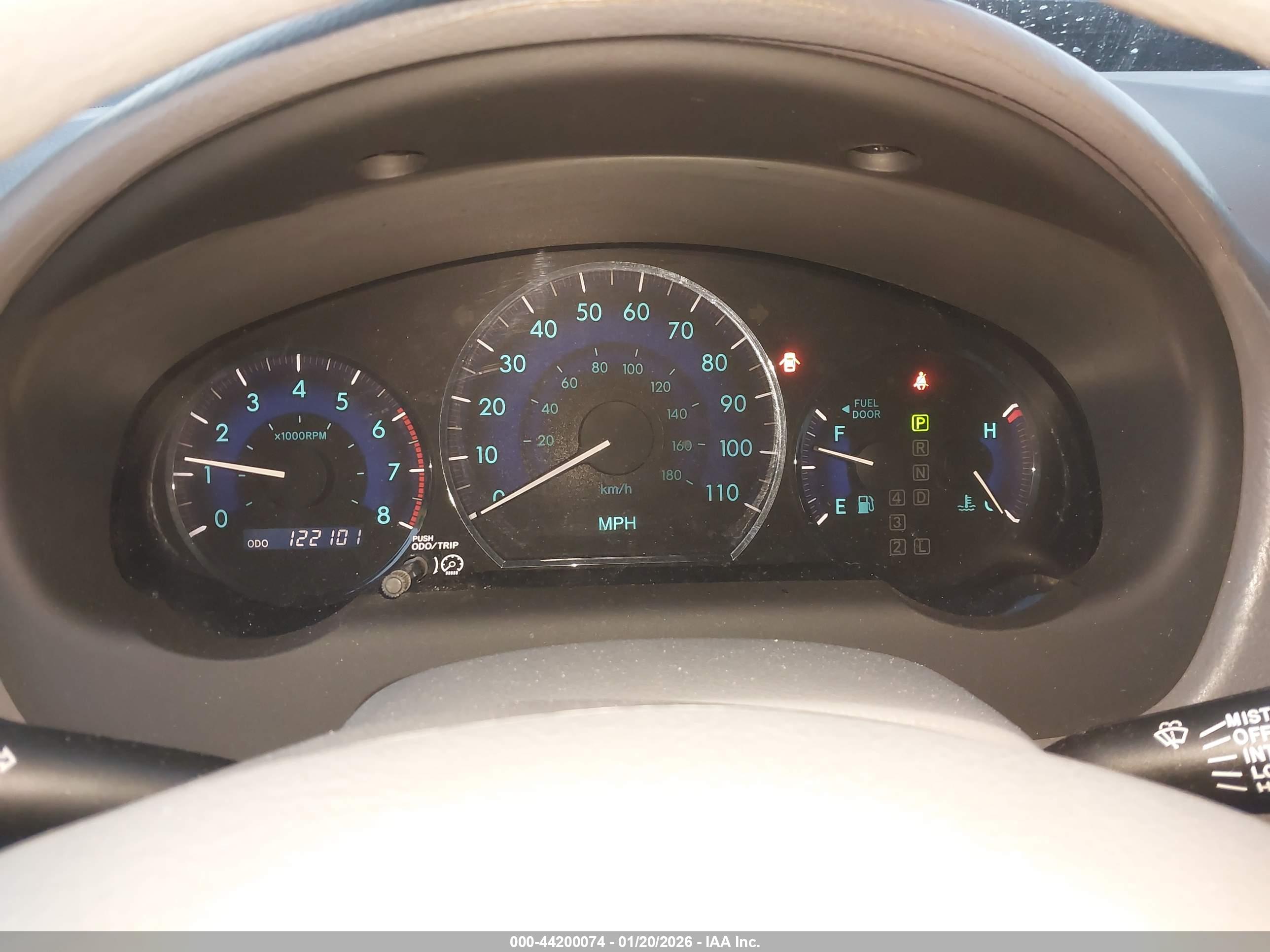 TOYOTA SIENNA image 7