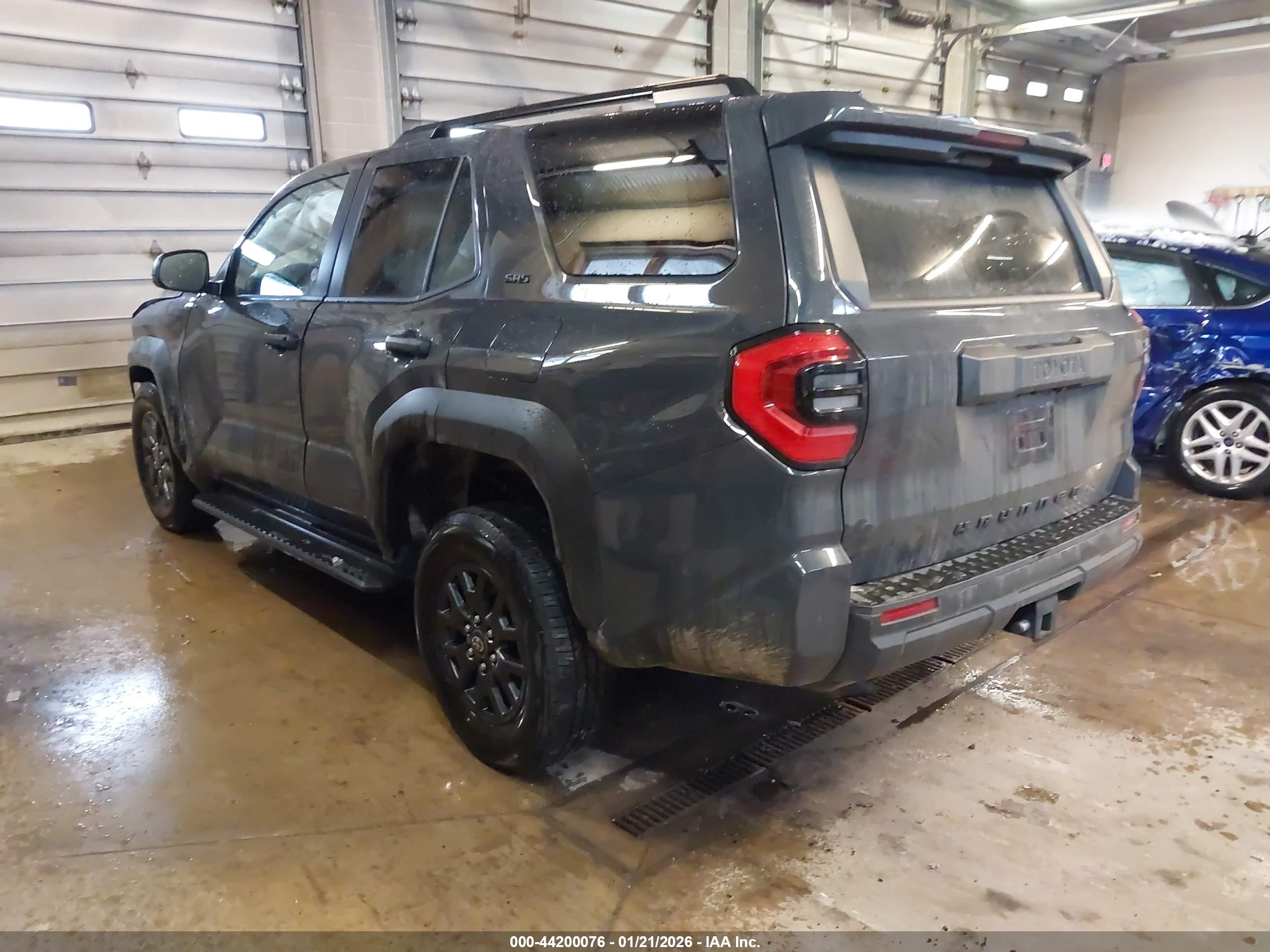 TOYOTA 4RUNNER image 3