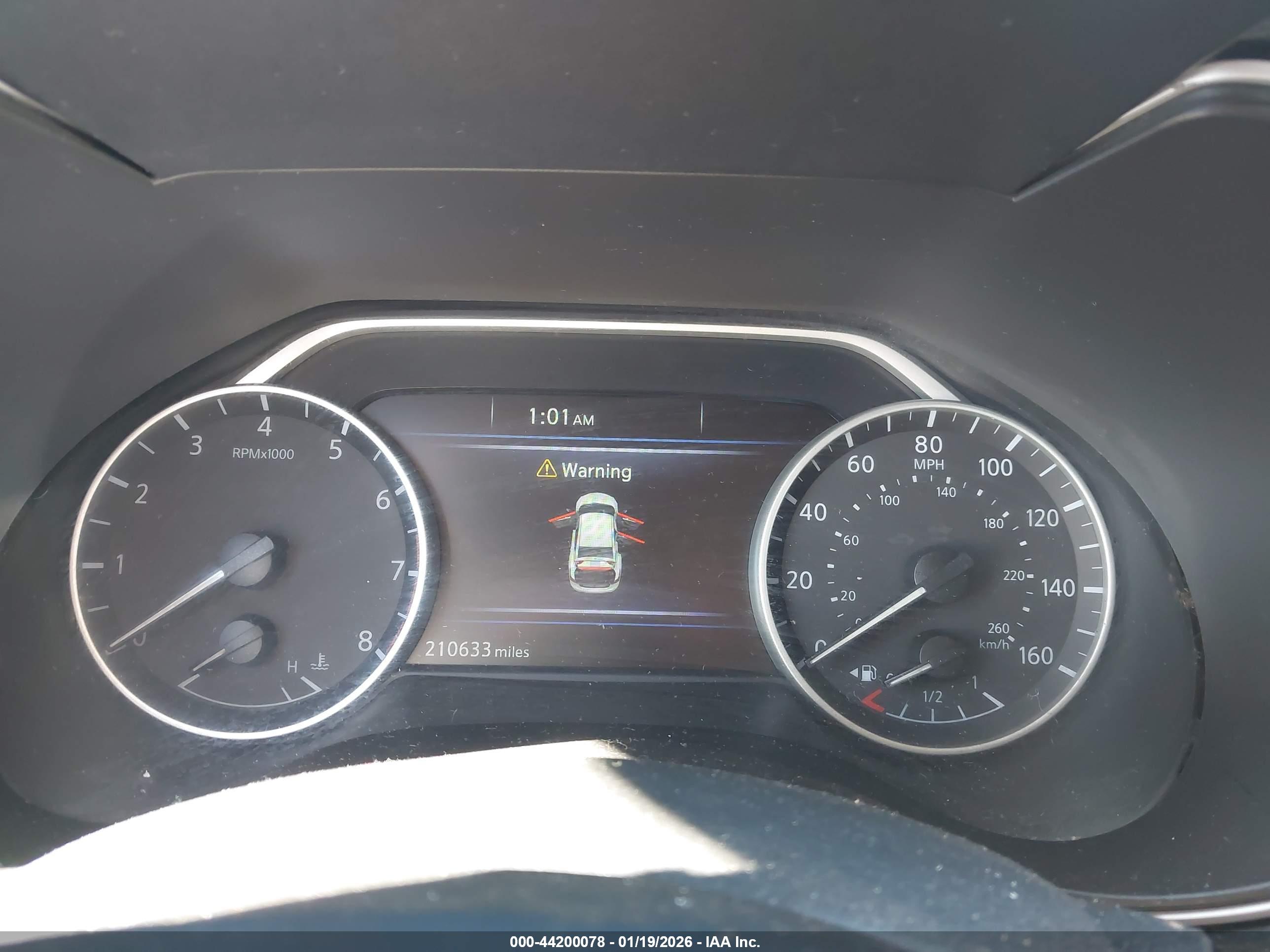 NISSAN MAXIMA image 7