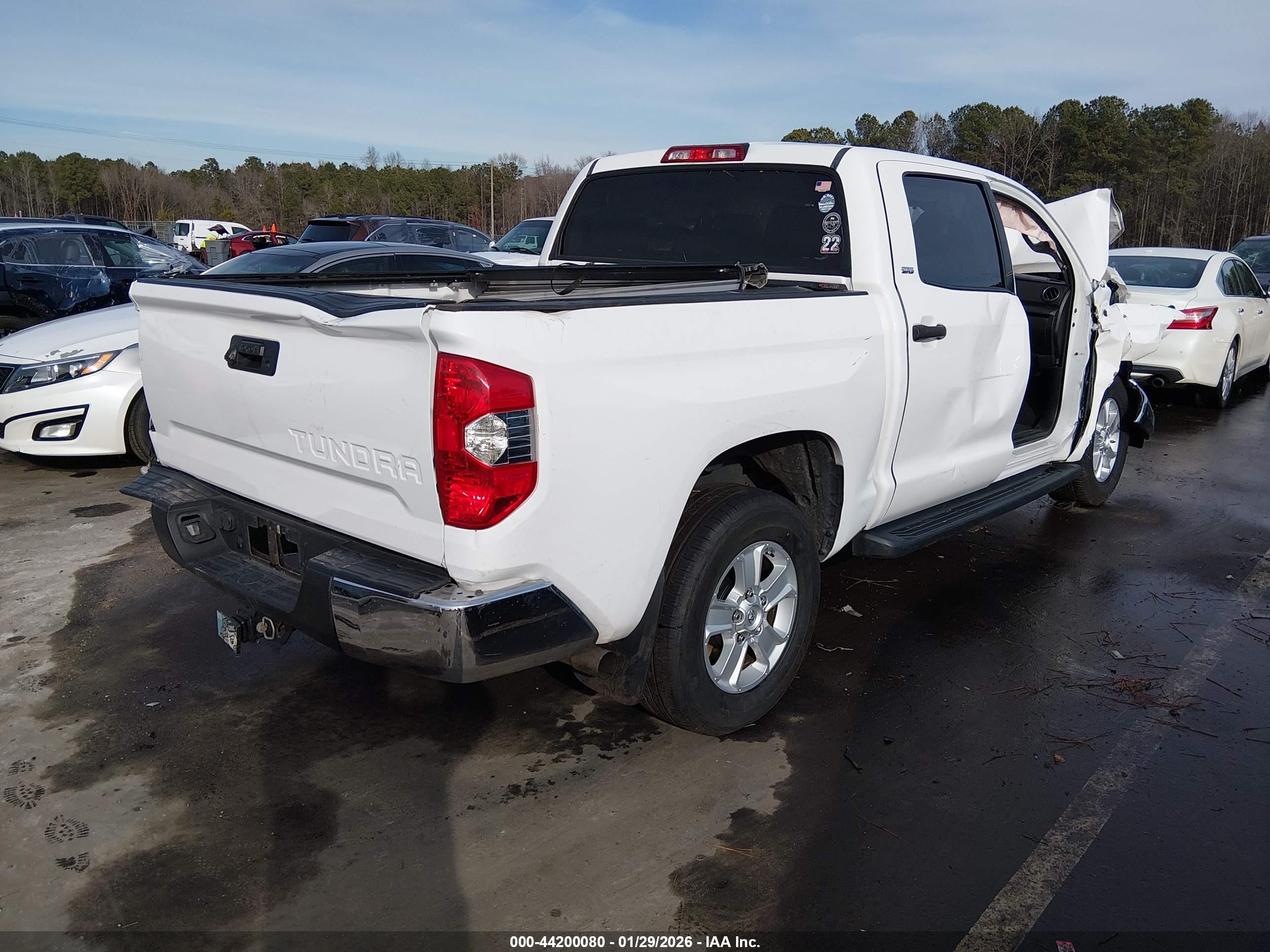 TOYOTA TUNDRA image 4