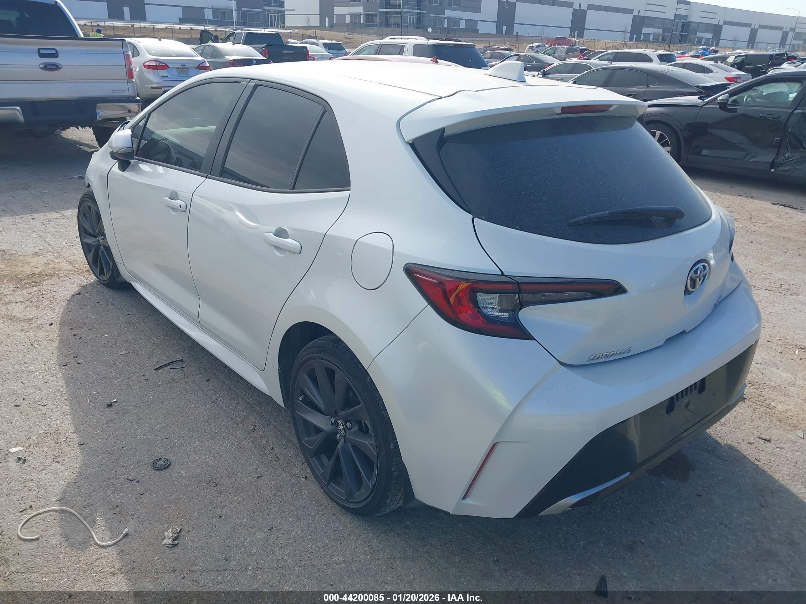 TOYOTA COROLLA image 3
