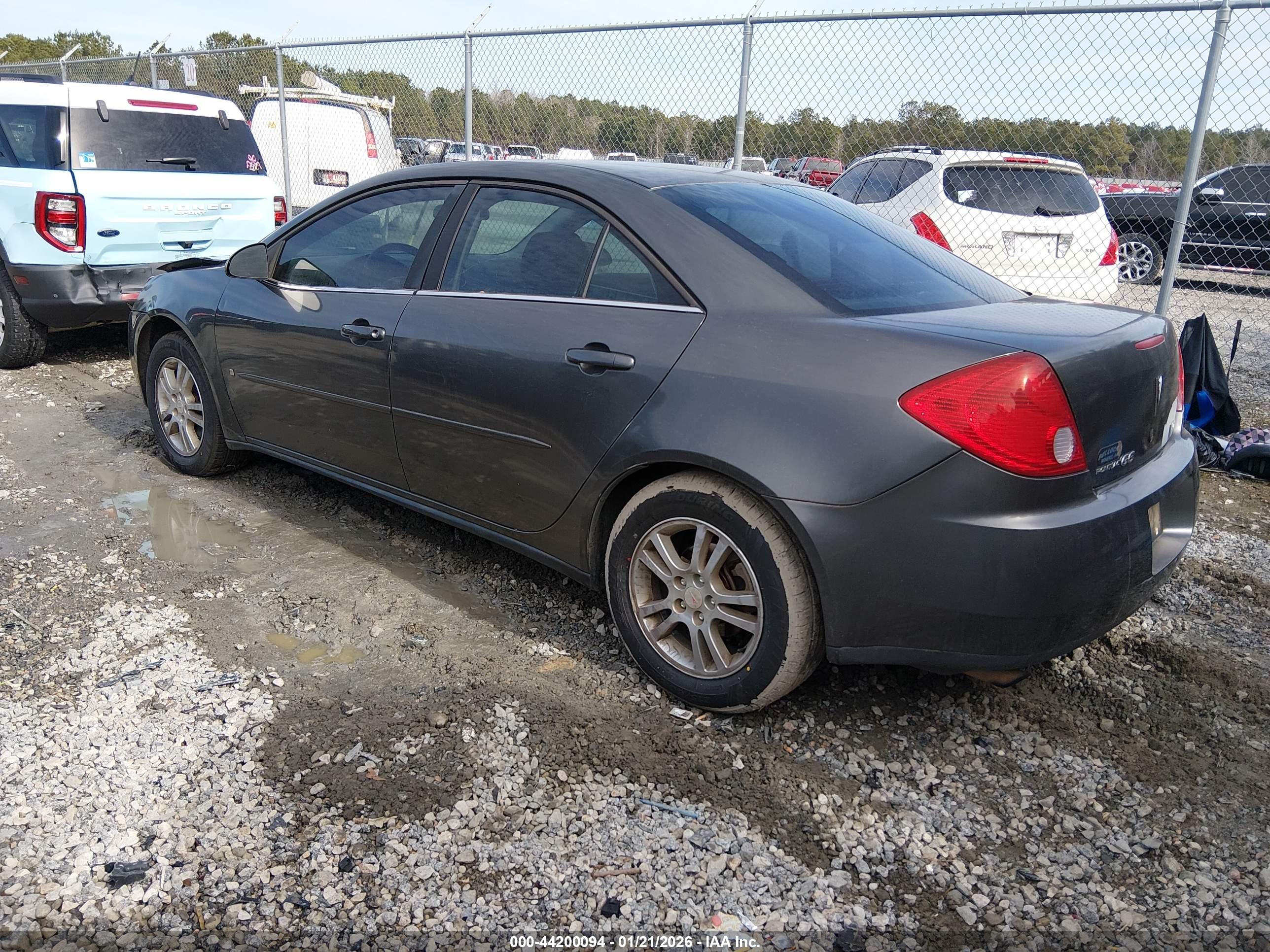 PONTIAC G6 image 3