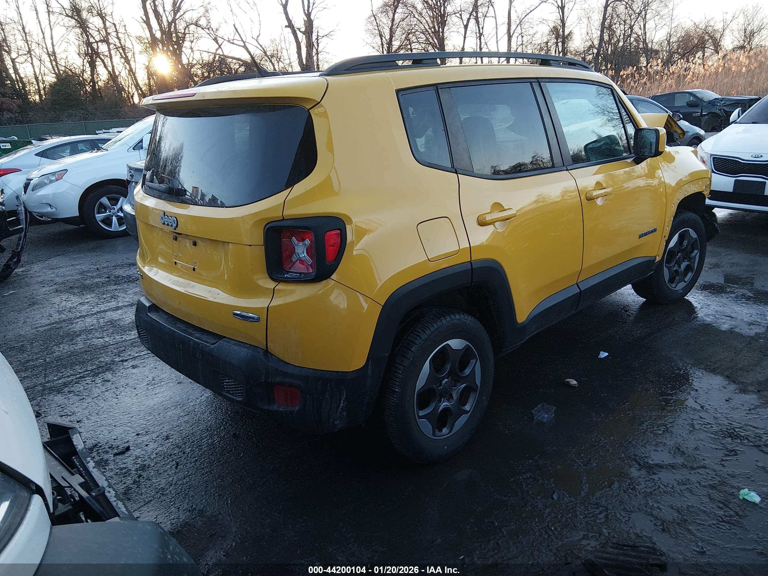 JEEP RENEGADE image 4